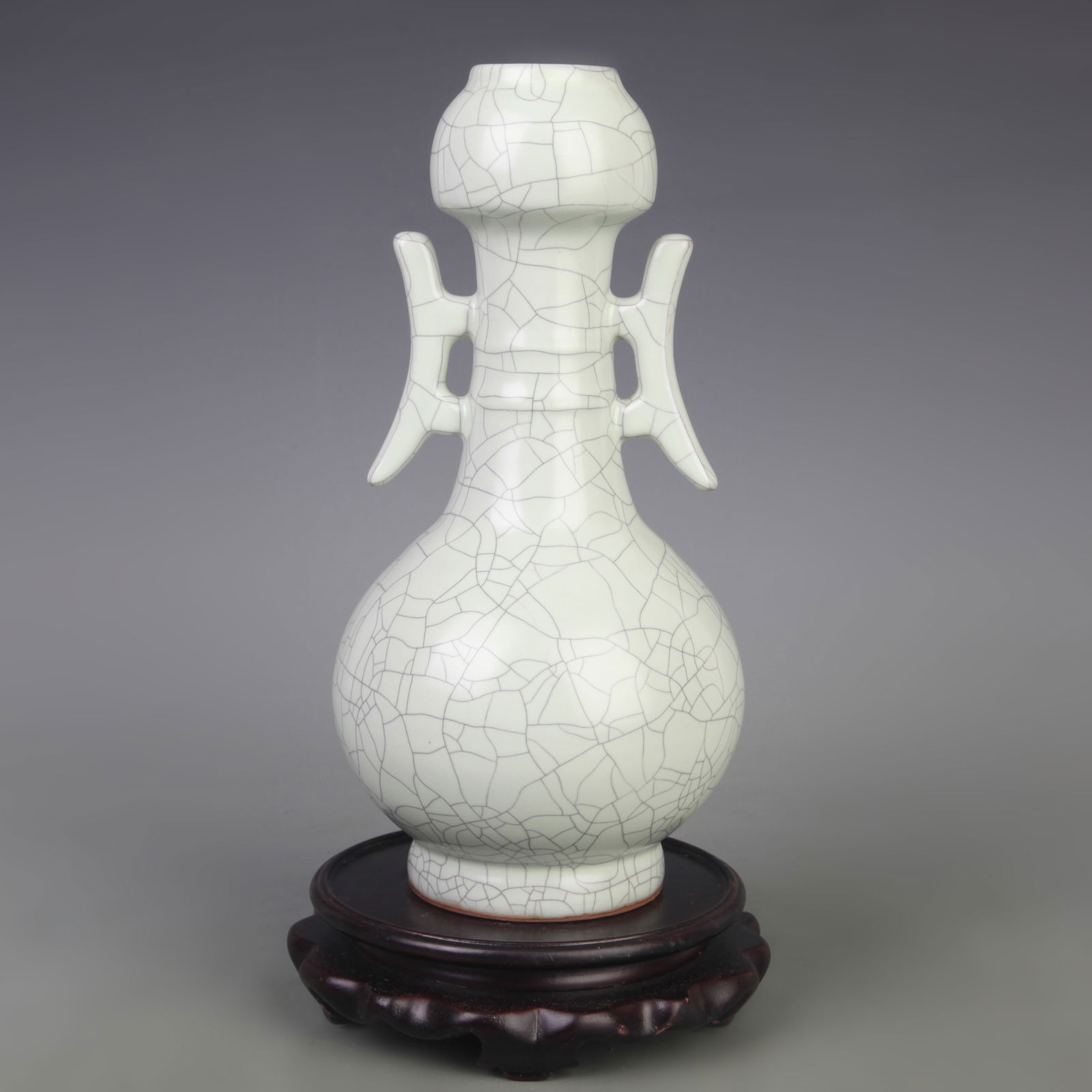 GE WARE VASE WITH DOUBLE HANDLES - 4