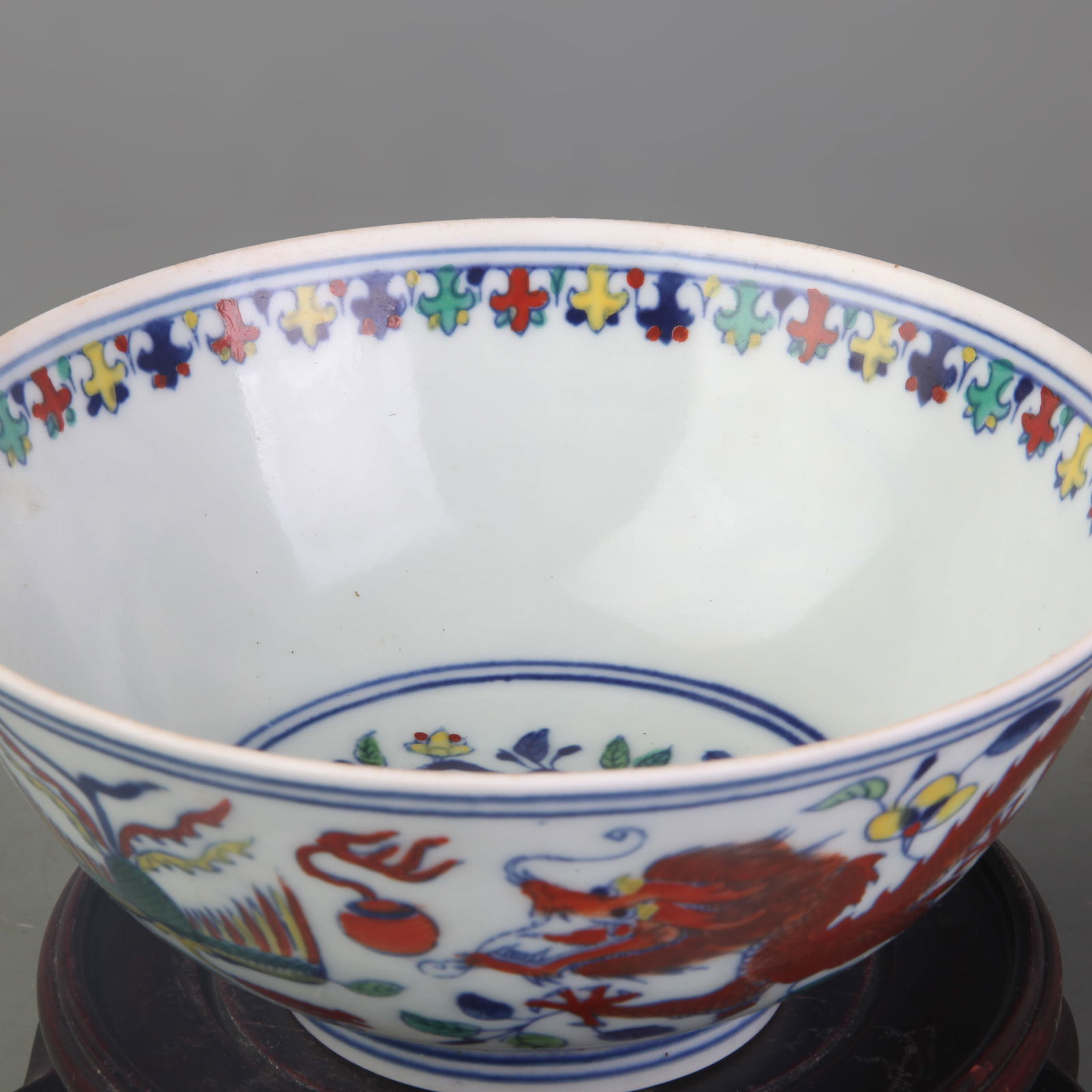DOUCAI DRAGON AND PHOENIX PATTERN PATTERN PORCELAIN BOWL - 4