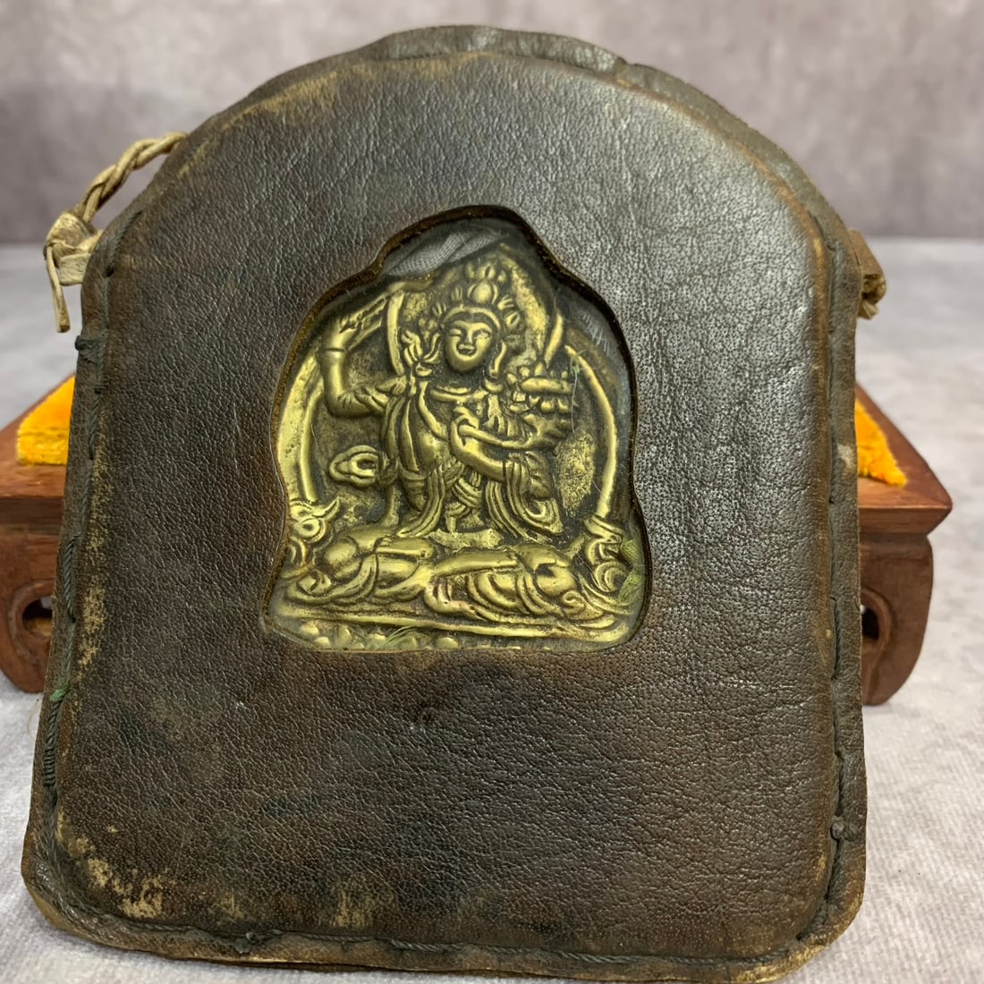 A FINE TIBETIAM BUDDHISM PENDANT: Qing Dynasty; Width: 4.4 inch; High: 5.4 inch;