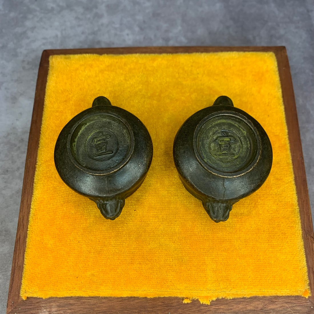 PAIR OS SMALL BRONZE CENSER - 4