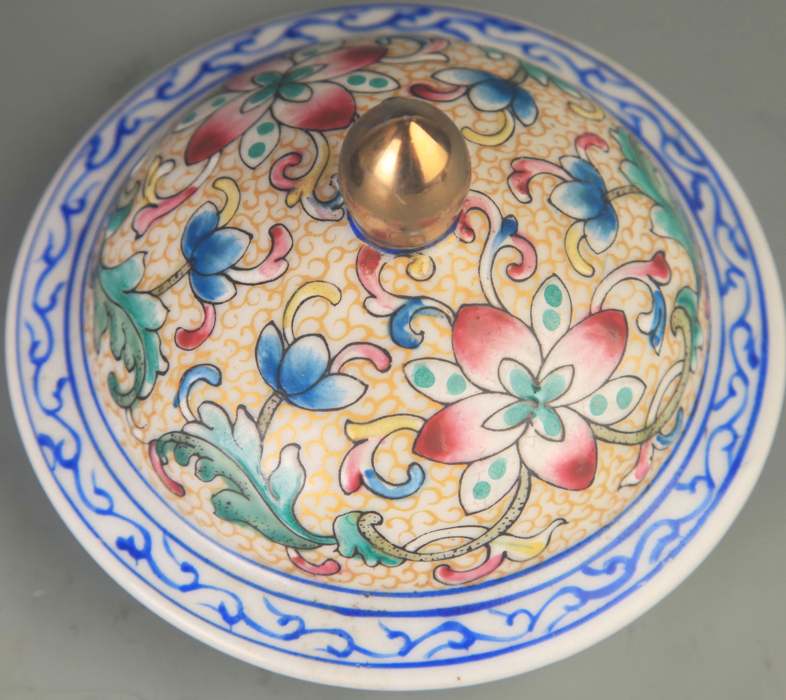 RARE FAIENCE COLOR LION PLAYING PATTERN GENERAL VASE - 5