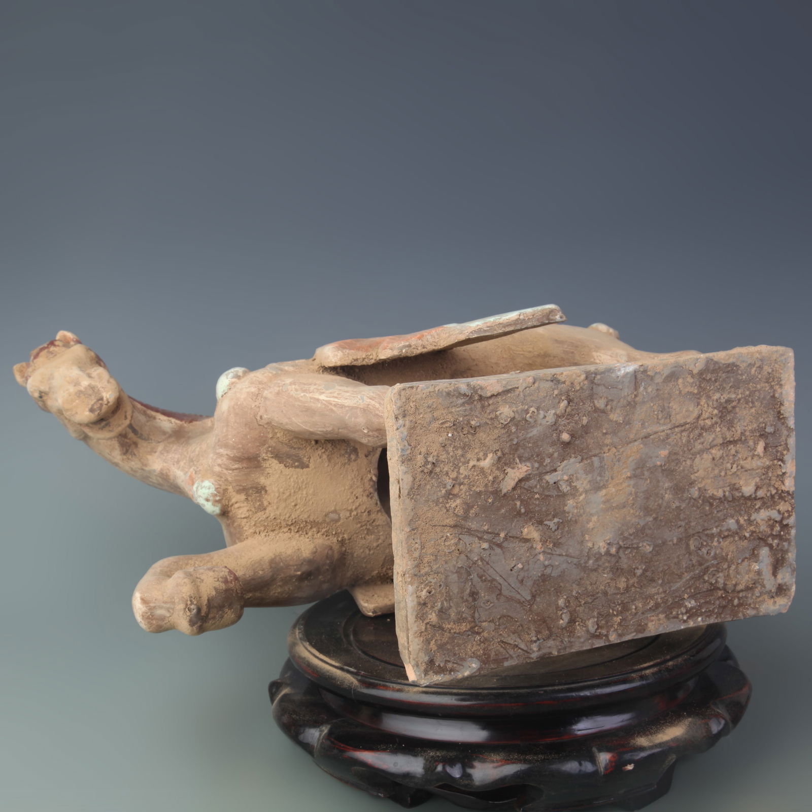 THREE-COLORED GLAZED HORSE FIGURINE - 5