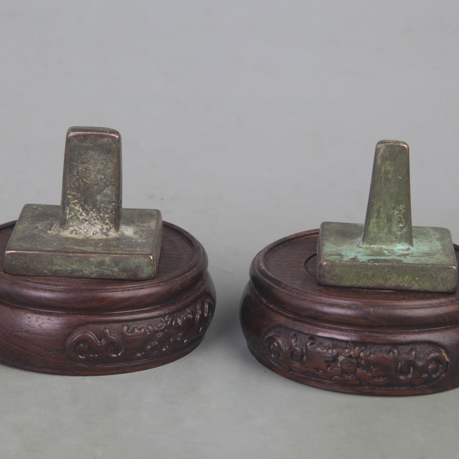 PAIR OF SMALL SQUARE BRONZE SEAL: Qing Dynasty, Width: 1.8 inch; High: 1.6 inch;