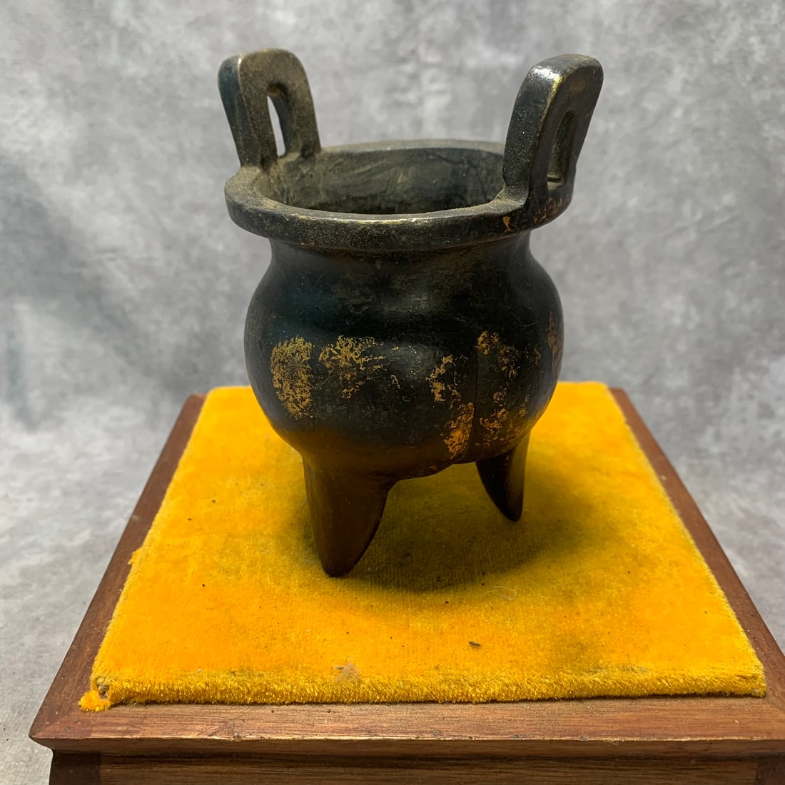 GILDED BRONZE THREE-LEGGED UPRIGHT EAR INCENSE BURNER WITH XUANDE MARK: Ming Dynasty Style; High: 4.8 inch D; 3.3 inch