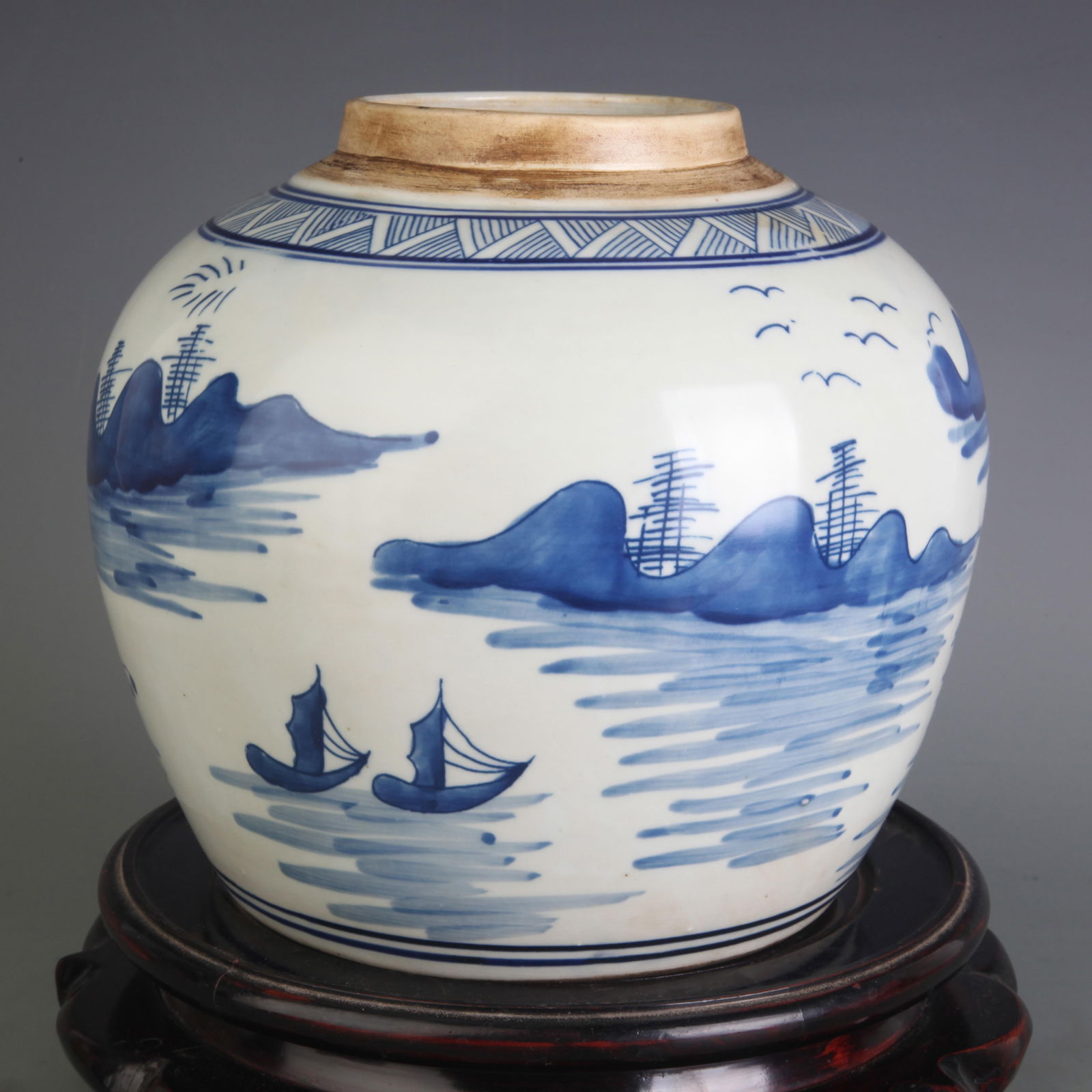 BLUE AND WHITE LANDSCAPE PATTERN JAR - 5