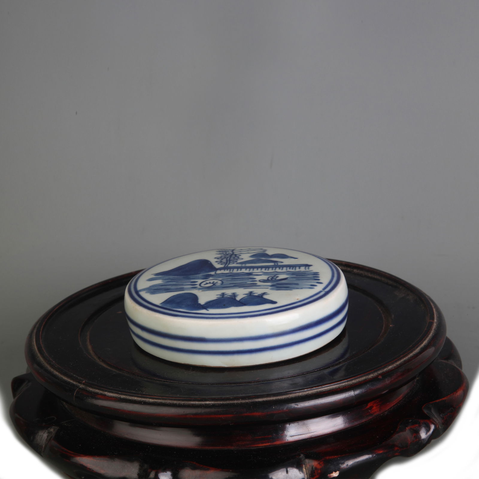 BLUE AND WHITE LANDSCAPE PATTERN JAR - 7