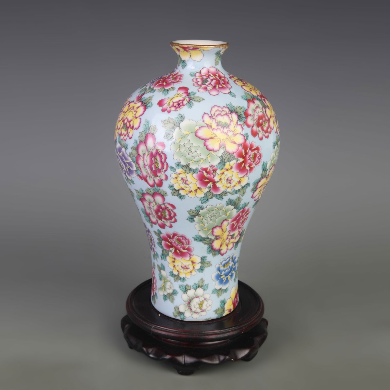 FAMILLE ROSE FLORAL PATTERN MEIPING STYLE VASE (1 of 5)