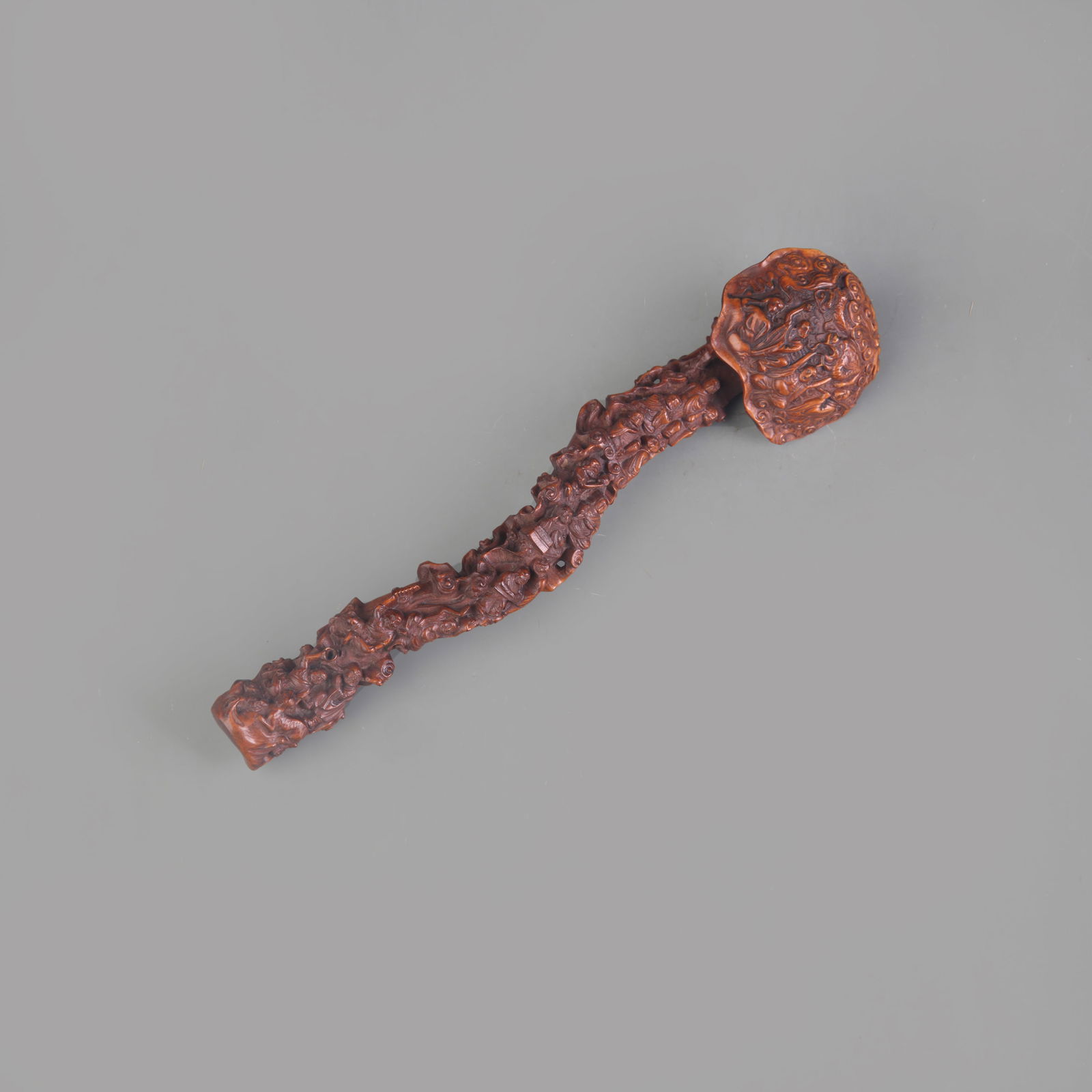 A FINELY CARVED BOXWOOD RU YI DECORATION: Qing Dynasty; Long: 7.6 inch;