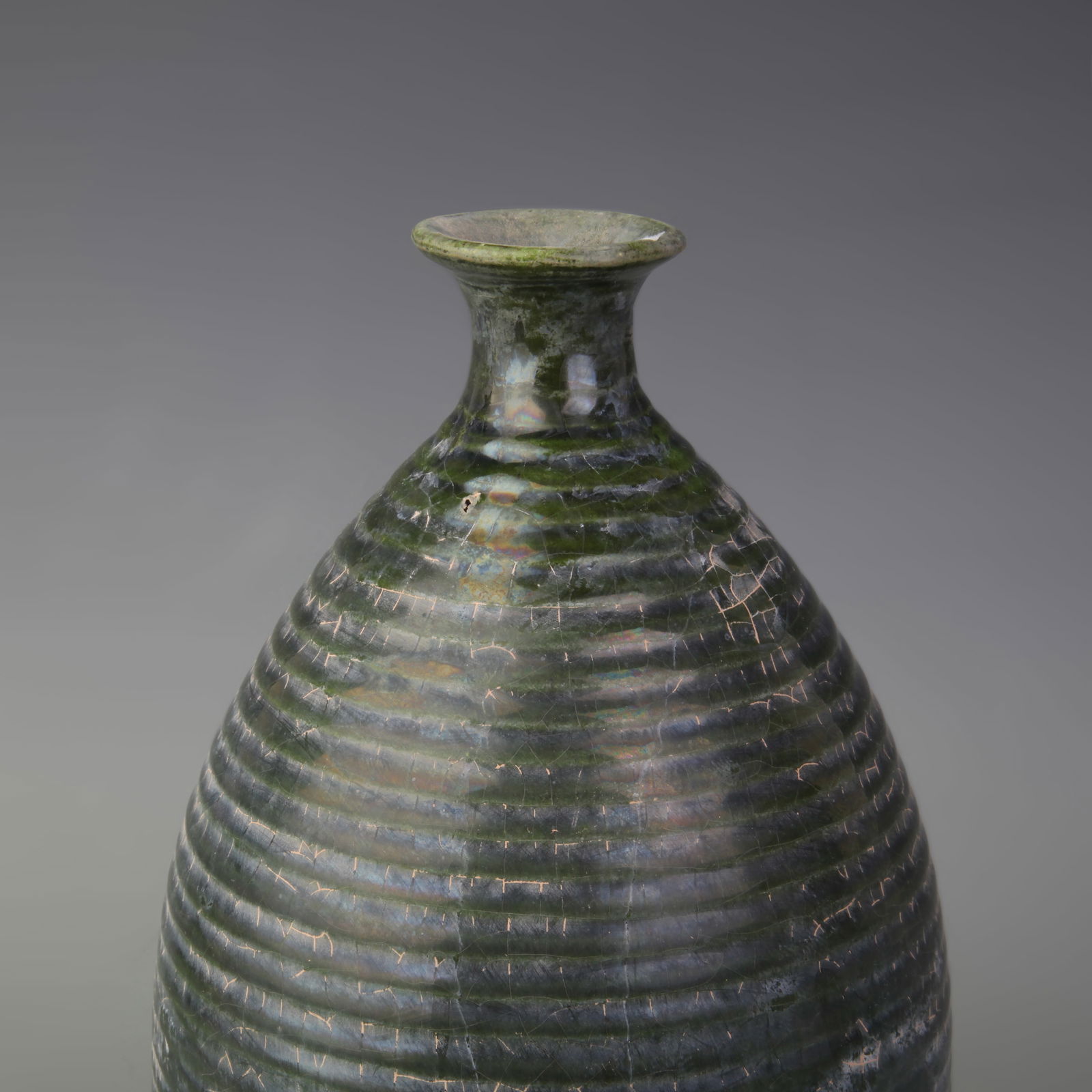 GREEN COLOR GLAZE STRING PATTERN OLD PORCELAIN VASE - 2