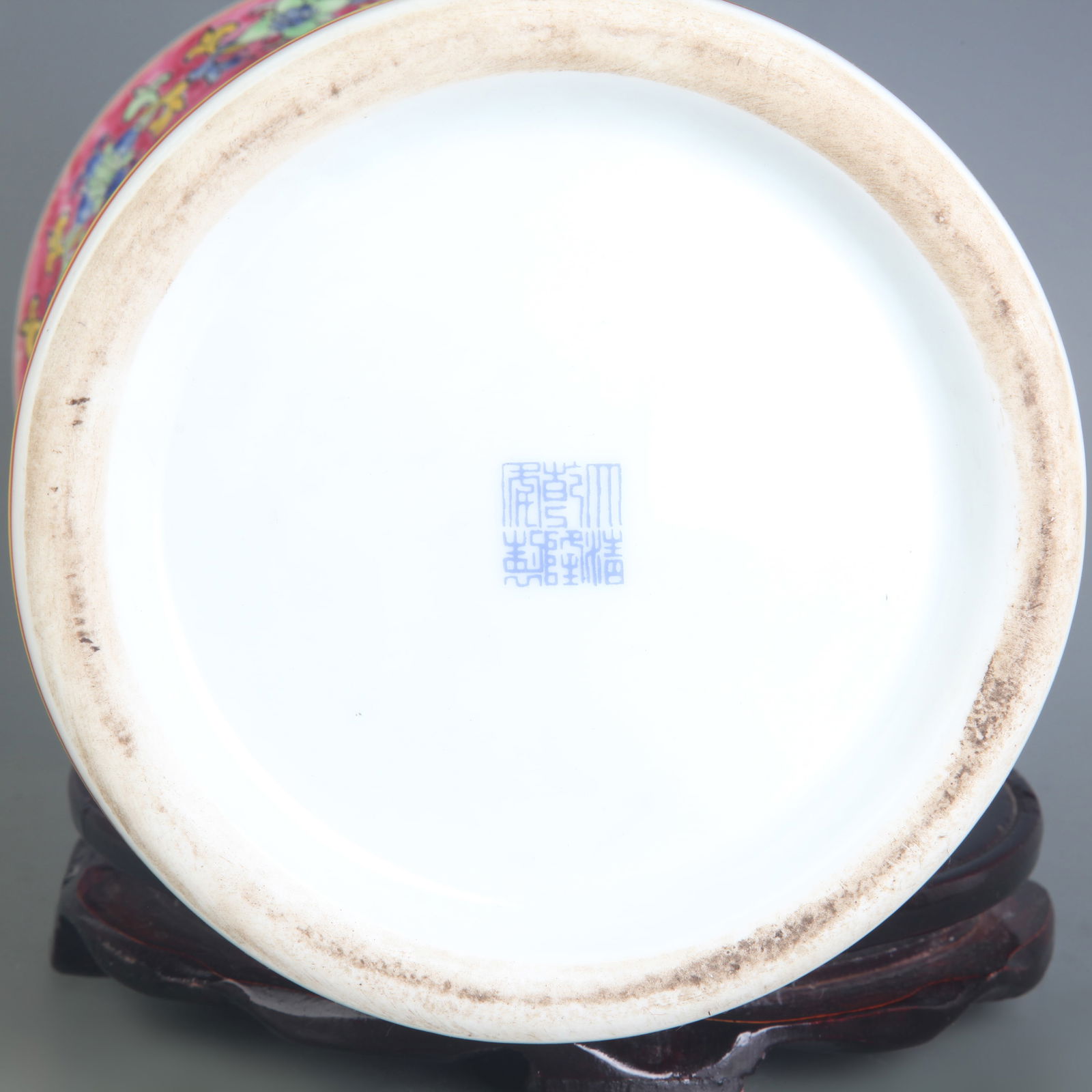 FAMILLE ROSE FLOWER-PATTERNED CANDLESTICK - 5