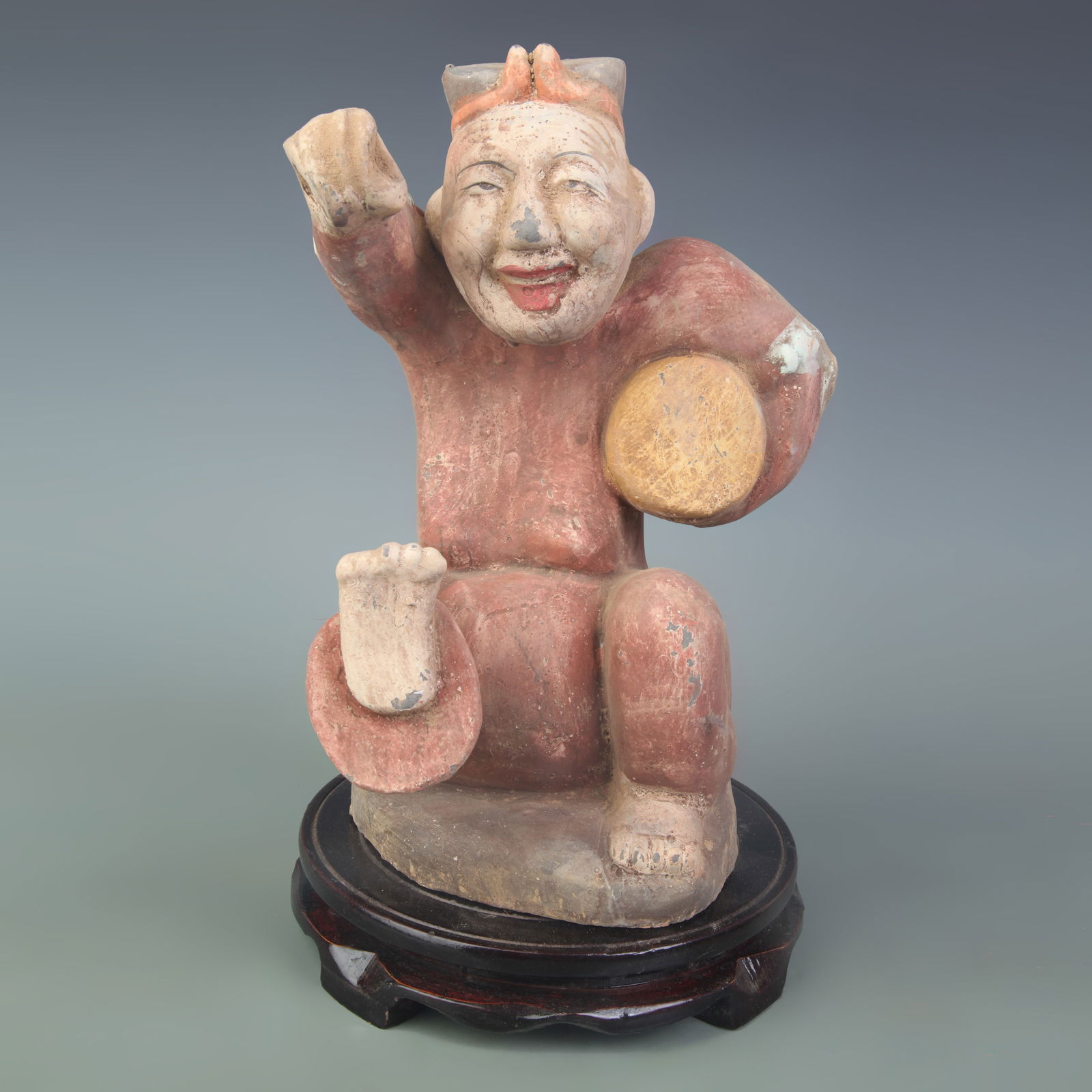 A FINE COLORED PAINTED POTTERY FIGURINE: Tang Dynasty Style; Width: 7.0 inch; High: 10.2 inch