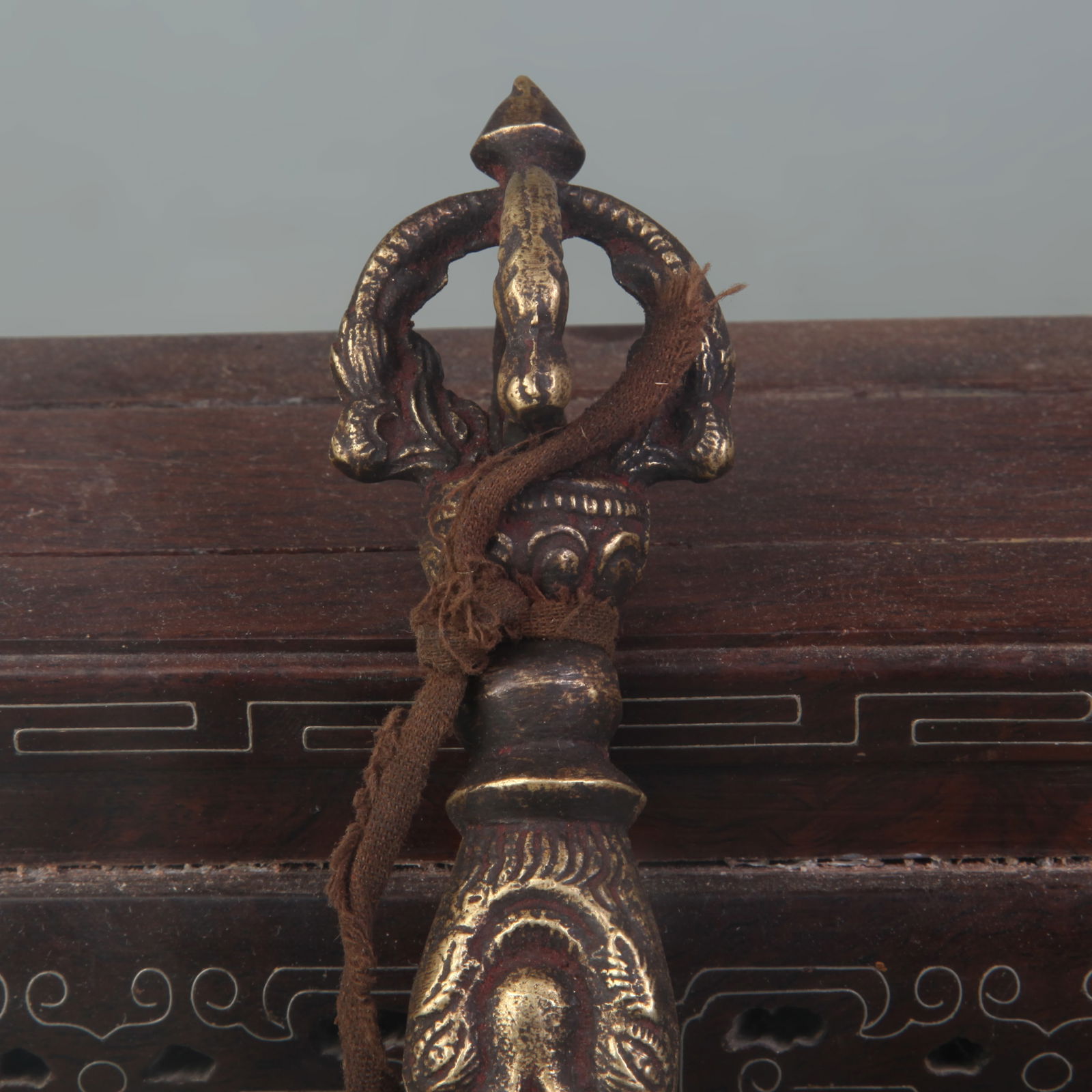 SMALL TIBETAN BUDDHIST RITUAL INSTRUMENTS (1 PAIR) - 4