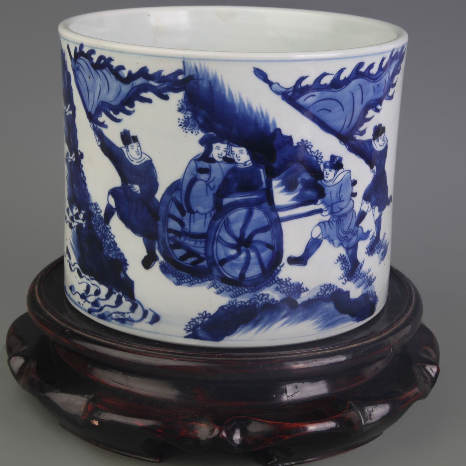 BLUE AND WHITE CHARACTER FIGURE PATTERN BRUSH POT: Qing Dynasty; Diameter: 7.6 inch High: 6.1 inch