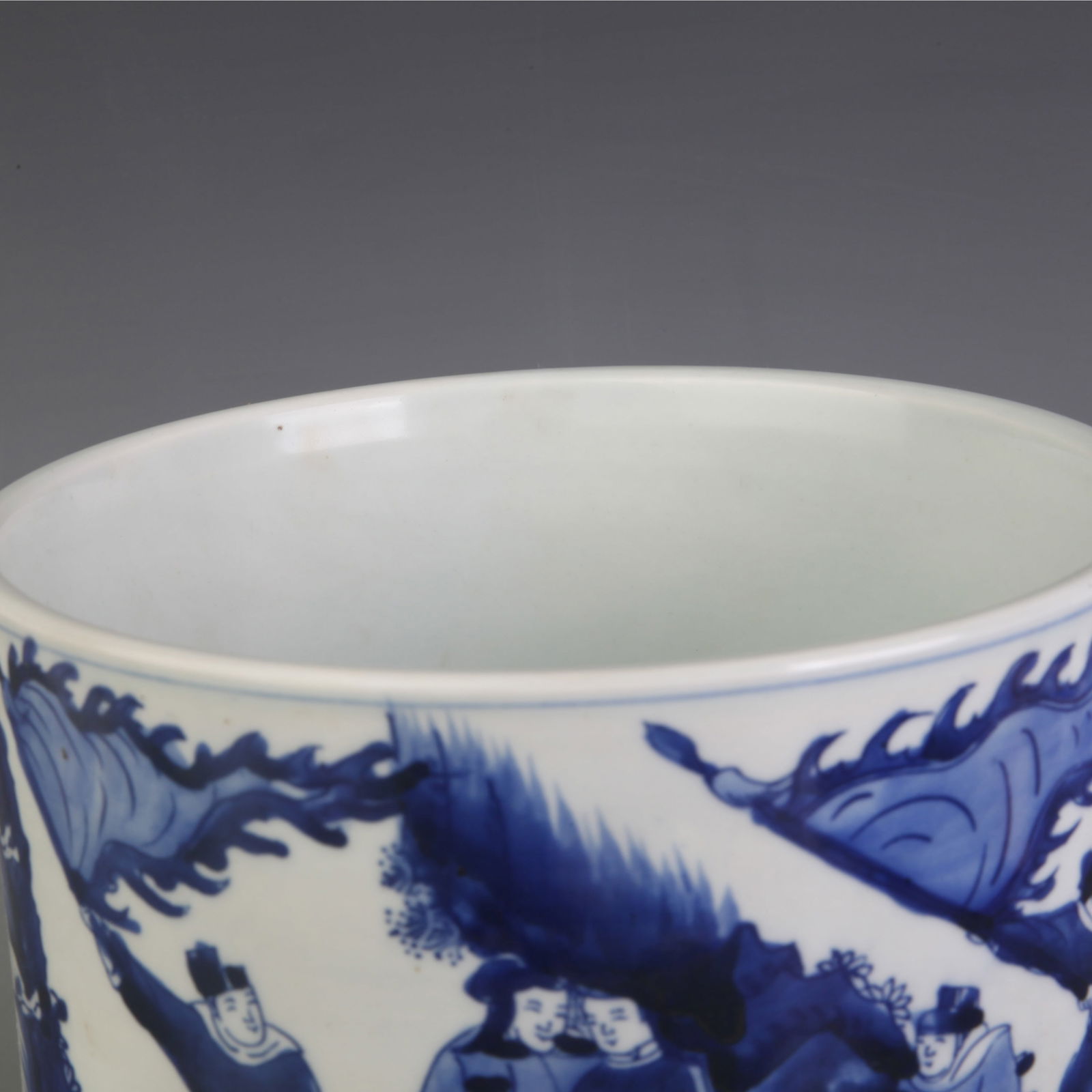 BLUE AND WHITE CHARACTER FIGURE PATTERN BRUSH POT - 2