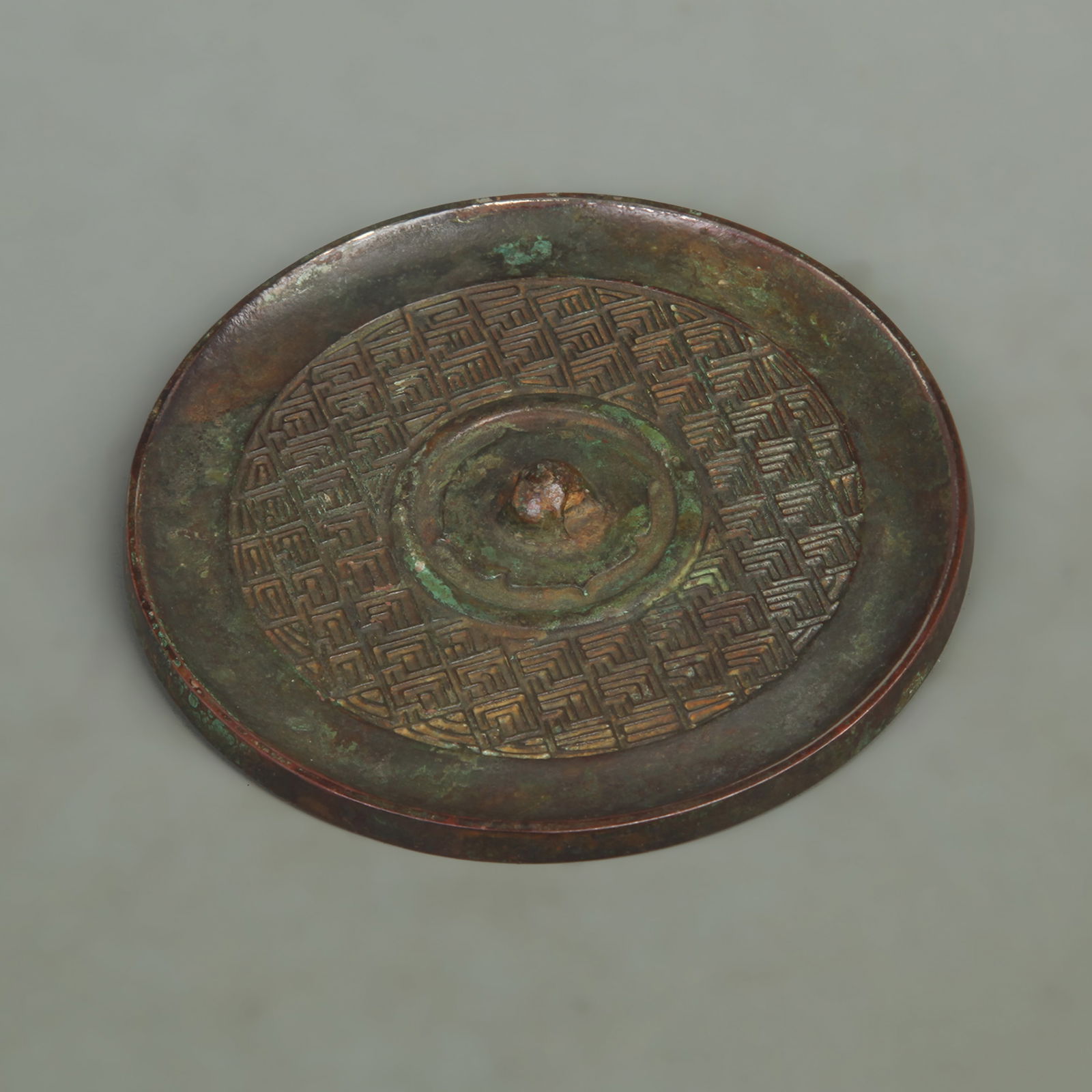 BRONZE MIRROR FROM THE WARRING STATES PERIOD STYLE: Warring Stage Style,Diameter: 3.7 inch;