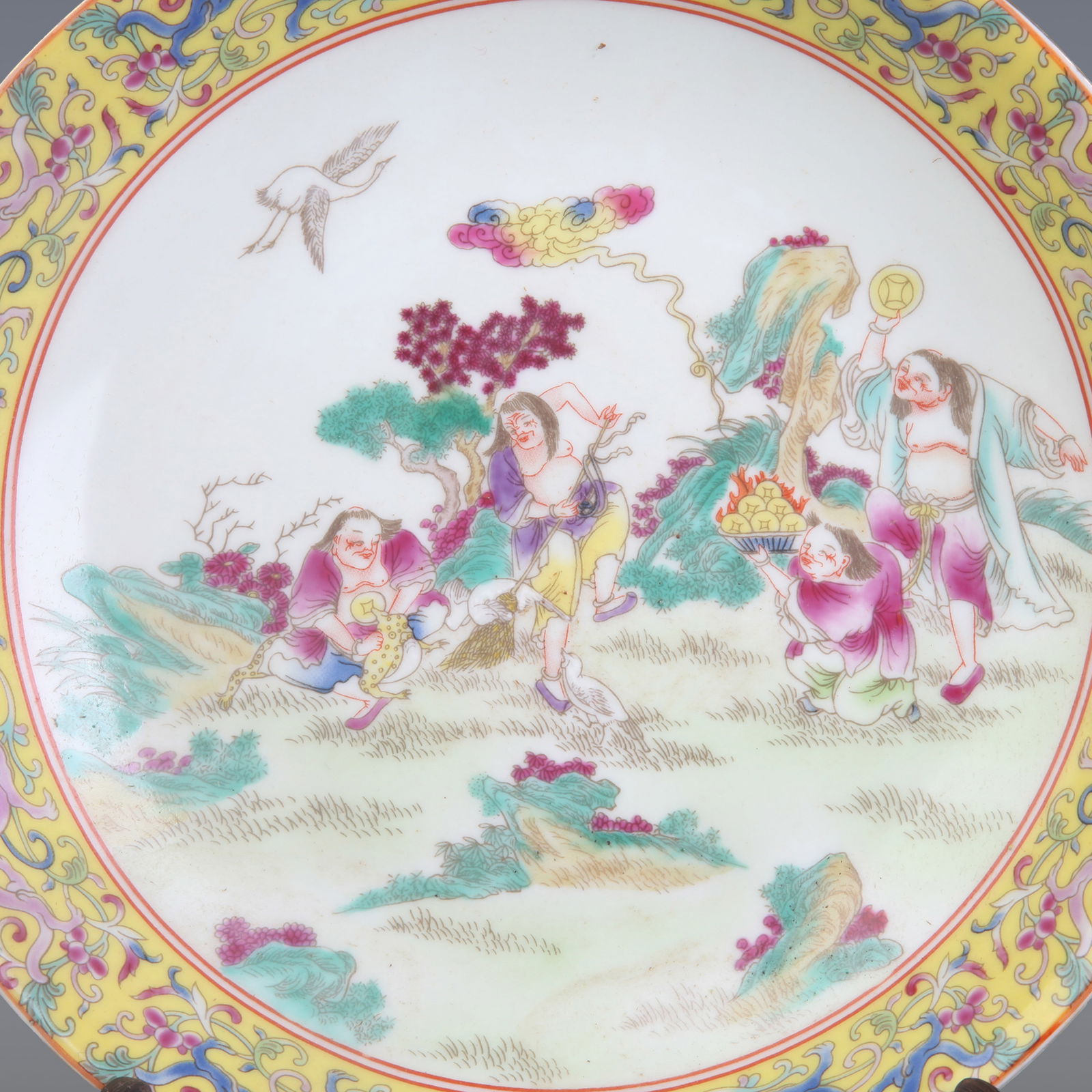 ENAMEL PORCELAIN PLATE WITH FIGURE PATTERNS - 2