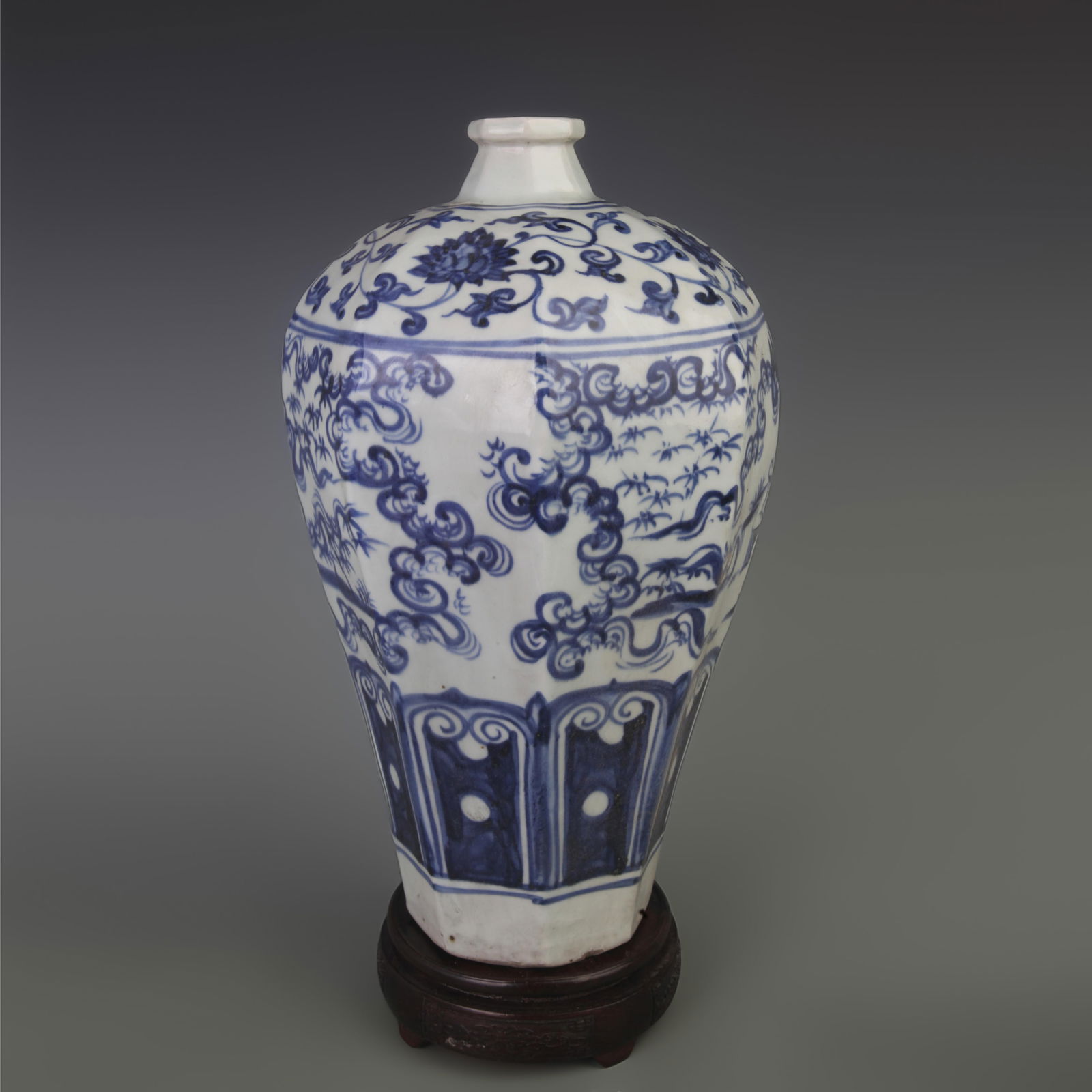 BLUE AND WHITE CHARACTER PATTERN MEI STYLE VASE: Ming Dynasty Style, Diameter: 7.5 inch; High: 13.5 inch;