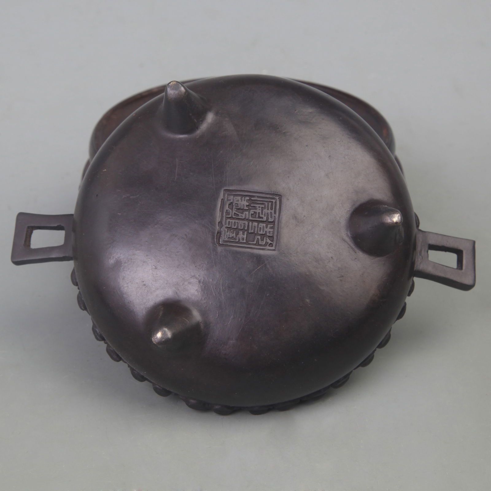 A BRONZE FU SHAN-STYLE INCENSE DIFFUSER WITH BAGUA PATTERNS - 6