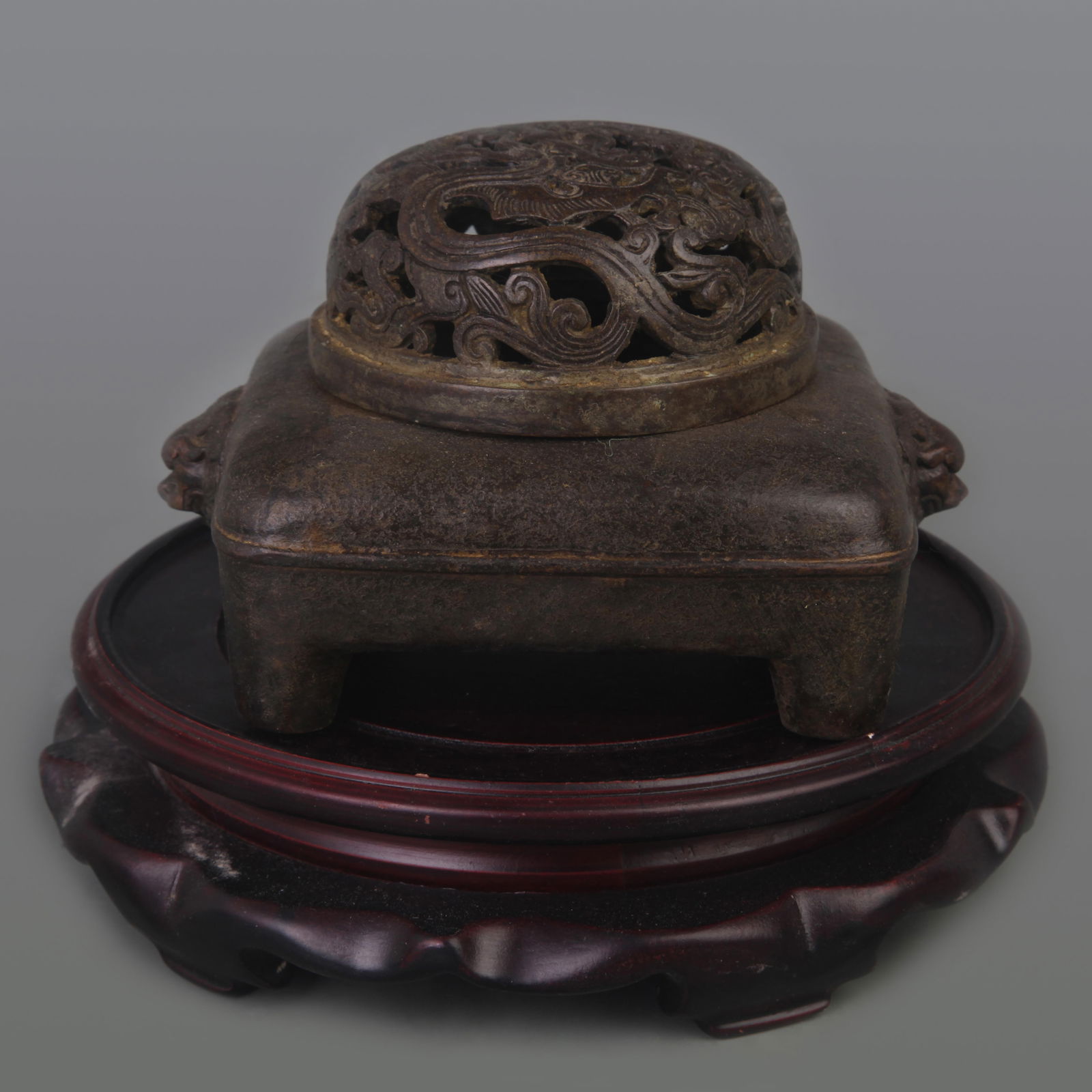 RARE BRONZE SQUARE SHAPED INCENSE BURNER WITH REDWOOD LID: Ming Dynasty Style; Diameter: 5.5 inch; High: 4.0 inch;