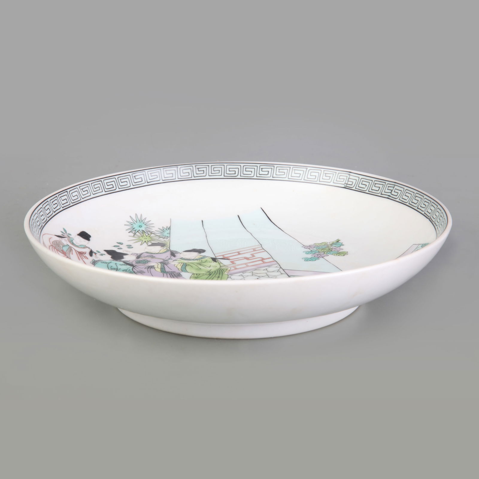 FAMILLE ROSE FIGURE PATTERN PLATE - 3