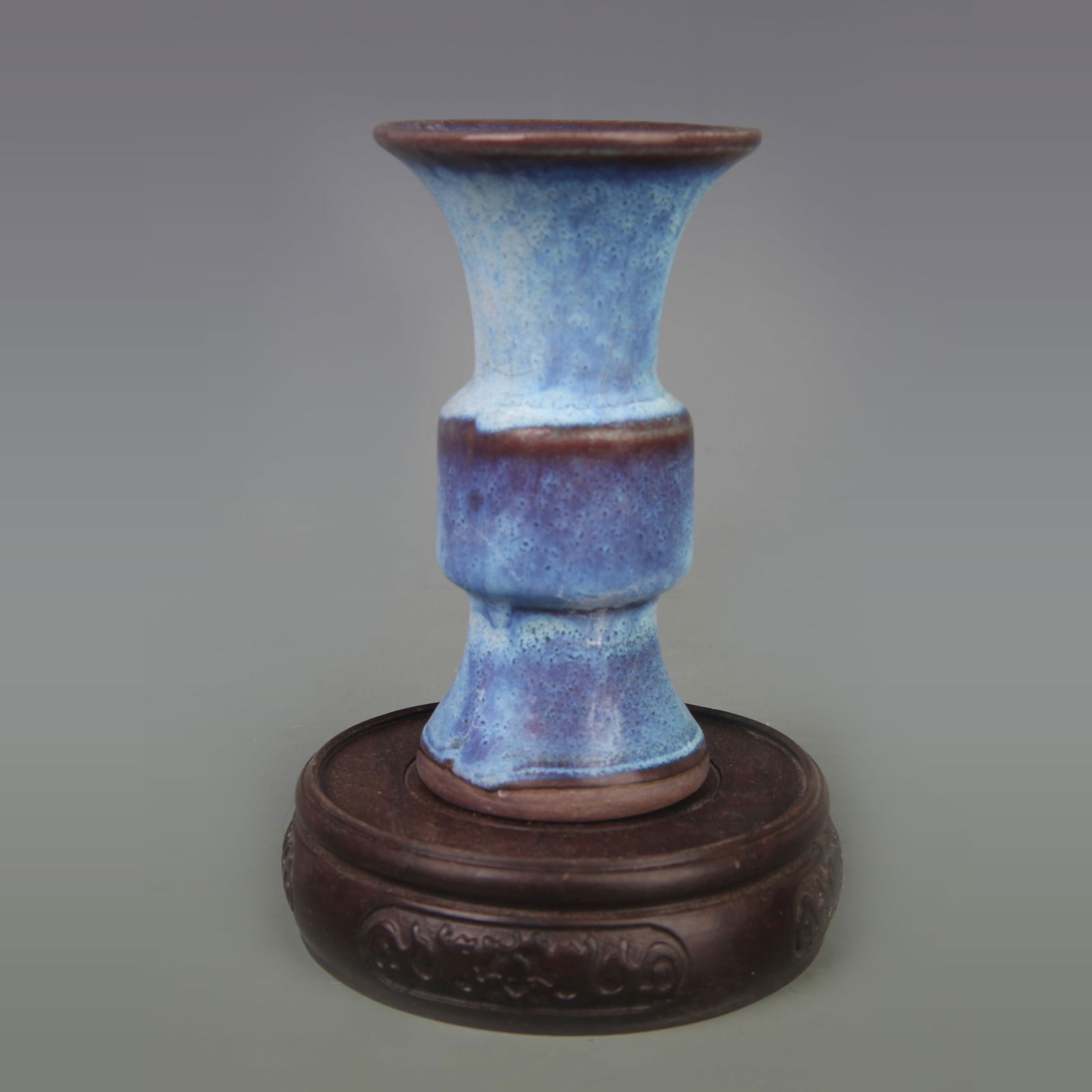 A FINE JUN KILN SMALL VASE: Song Dynasty Style; High:4.5 inch Diameter: 1.9 inch