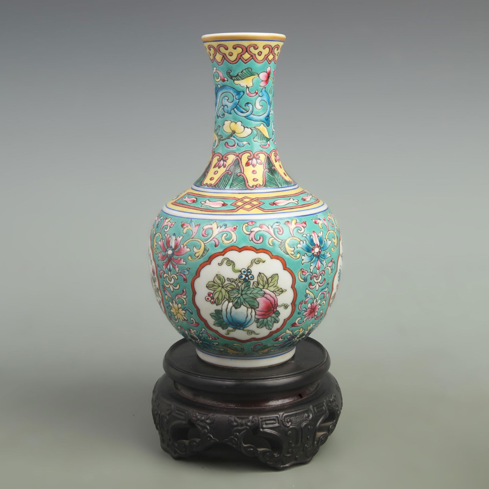 FAMILLE CLOISONNÉ ENAMEL FLORAL PATTERN PORCELAIN VASE: Qing Dynasty; Qianlong Period: High: 9.5 inch; Width: 6 inch;