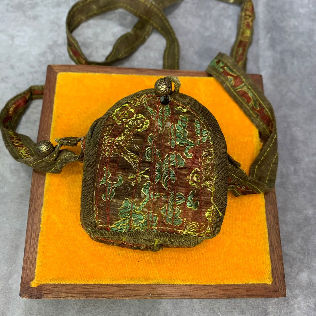 A FINE TIBETAN BUDDHIST GAWU PENDANT: Modern; High: 3.7 inch; Width: 3.5 inch; Long: 1.5 inch