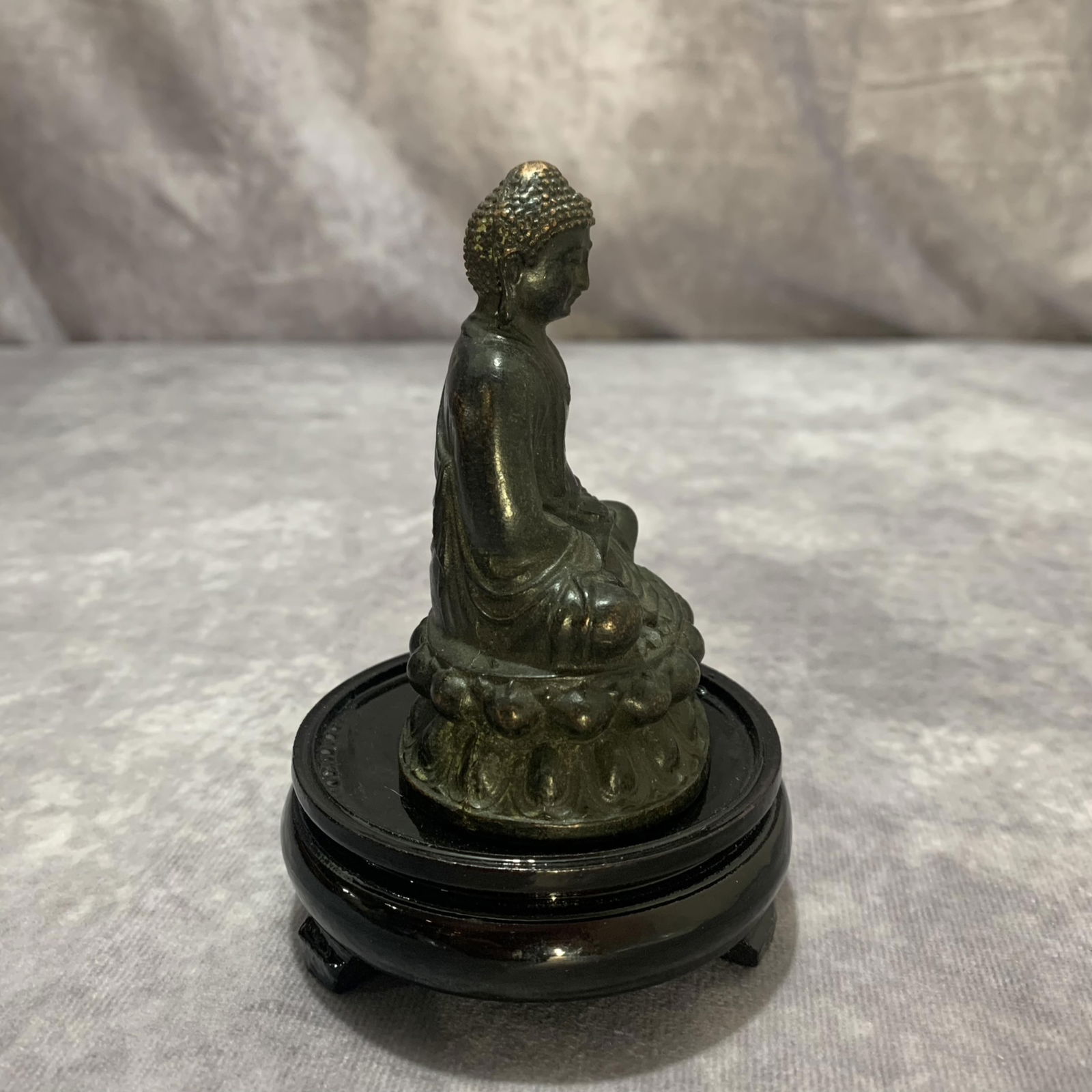 A FINE SMALL TIBETAN BUDDHIST STATUES - 4