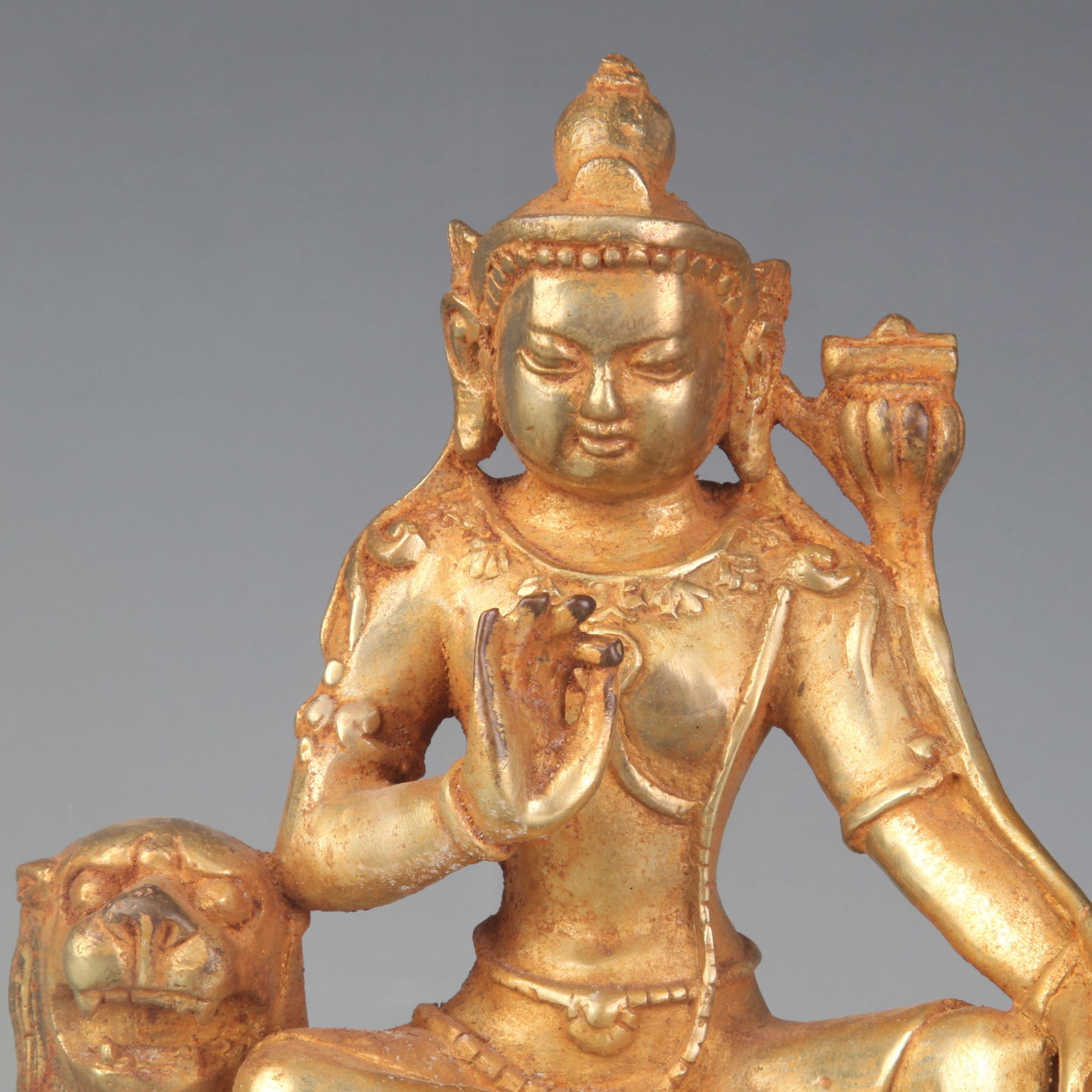 A FINE GILDED BRONZE BUDDHA STATUE - 2