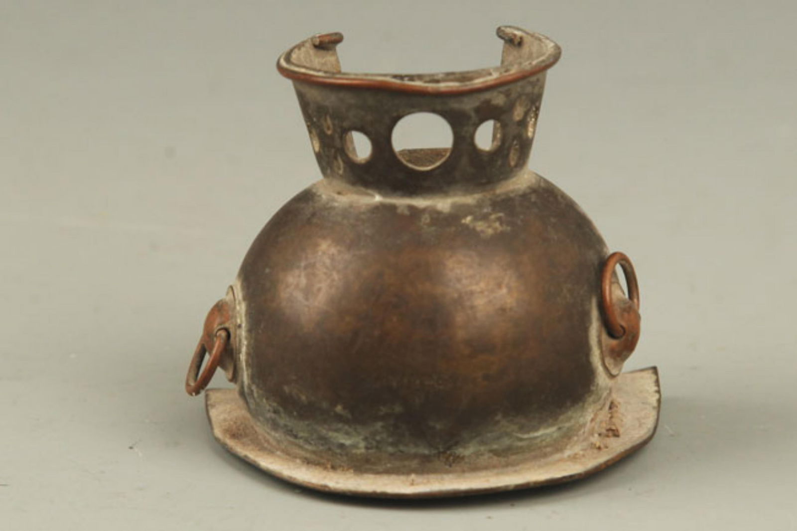 A SMALL BRONZE MADE BIRD FOOD JAR: Republic Period DiameterH:2.2 in×W:1.8 in