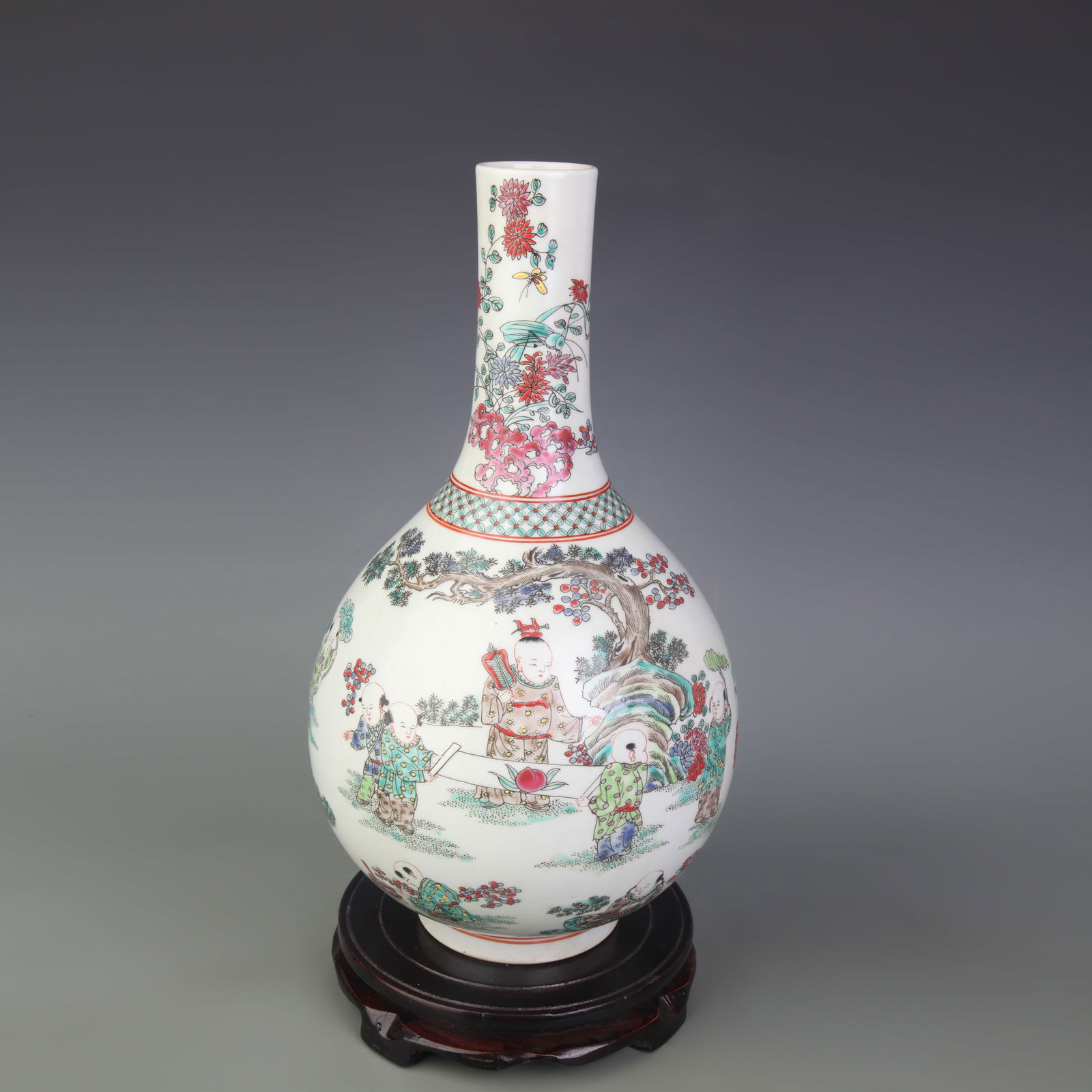 FAMILLE ROSE FIGURATIVE GALL-BLADDER STYLE PORCELAIN VASE: Qing Dynasty Qian Long Period; High: 13.1 inch