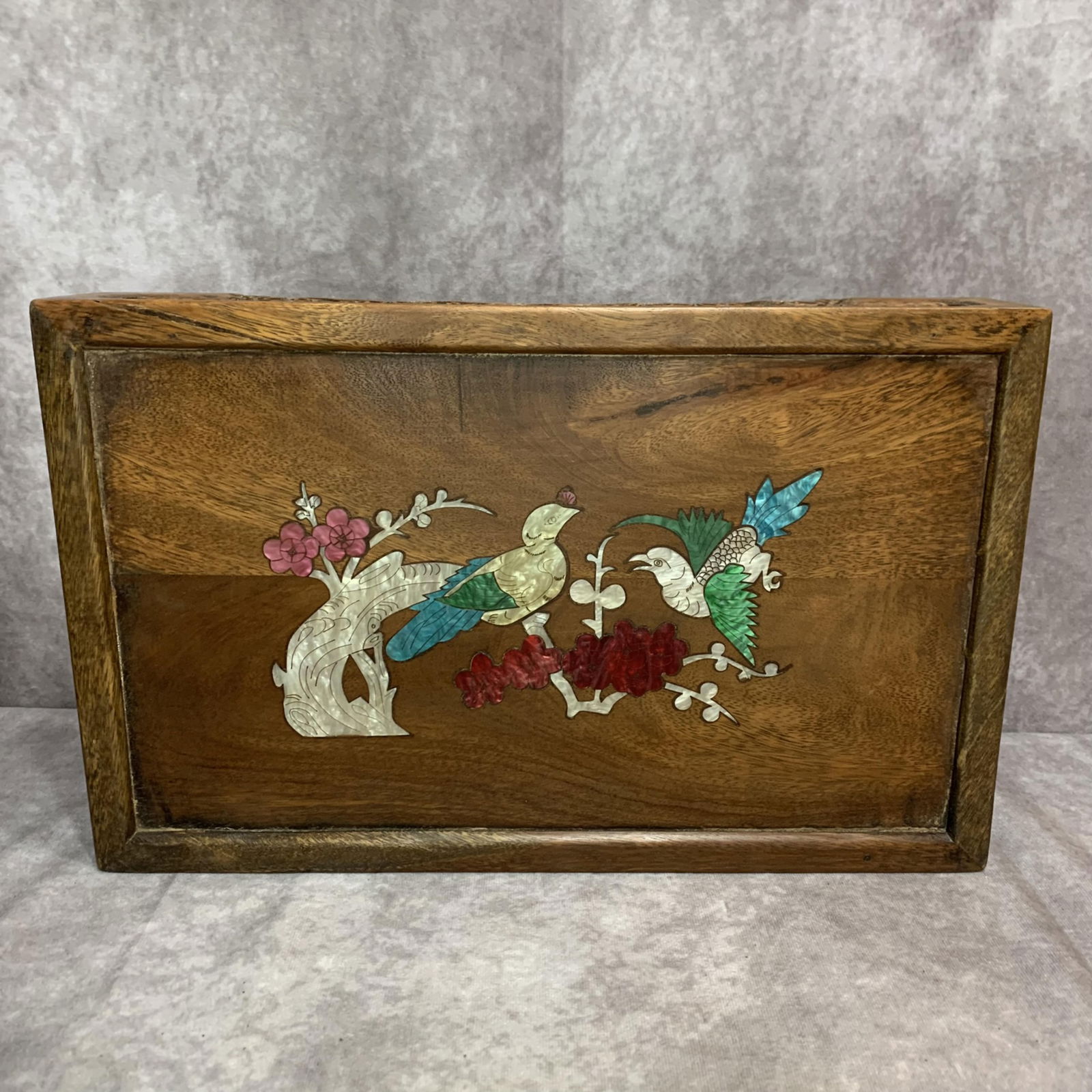 A FINE BOXWOOD MADE SMALL TABLE INLAY WITH SHELL - 2