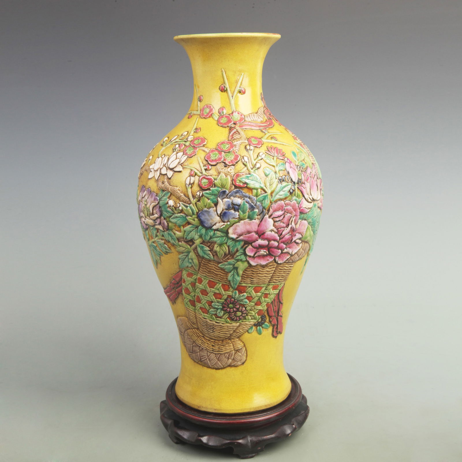 FLOWER AND BIRD CARVING PORCELAIN VASE: Qing Dynasty Qian Long Period, High: 16.2 inch; Width: 8.5 inch;