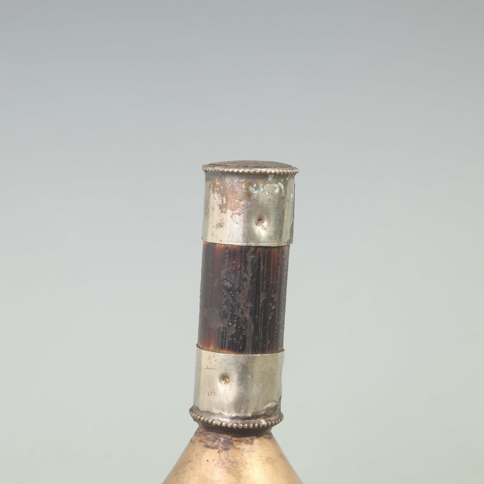 A FINE TIBETAN BUDDHISM INSTRUMENTS MOLD - 2