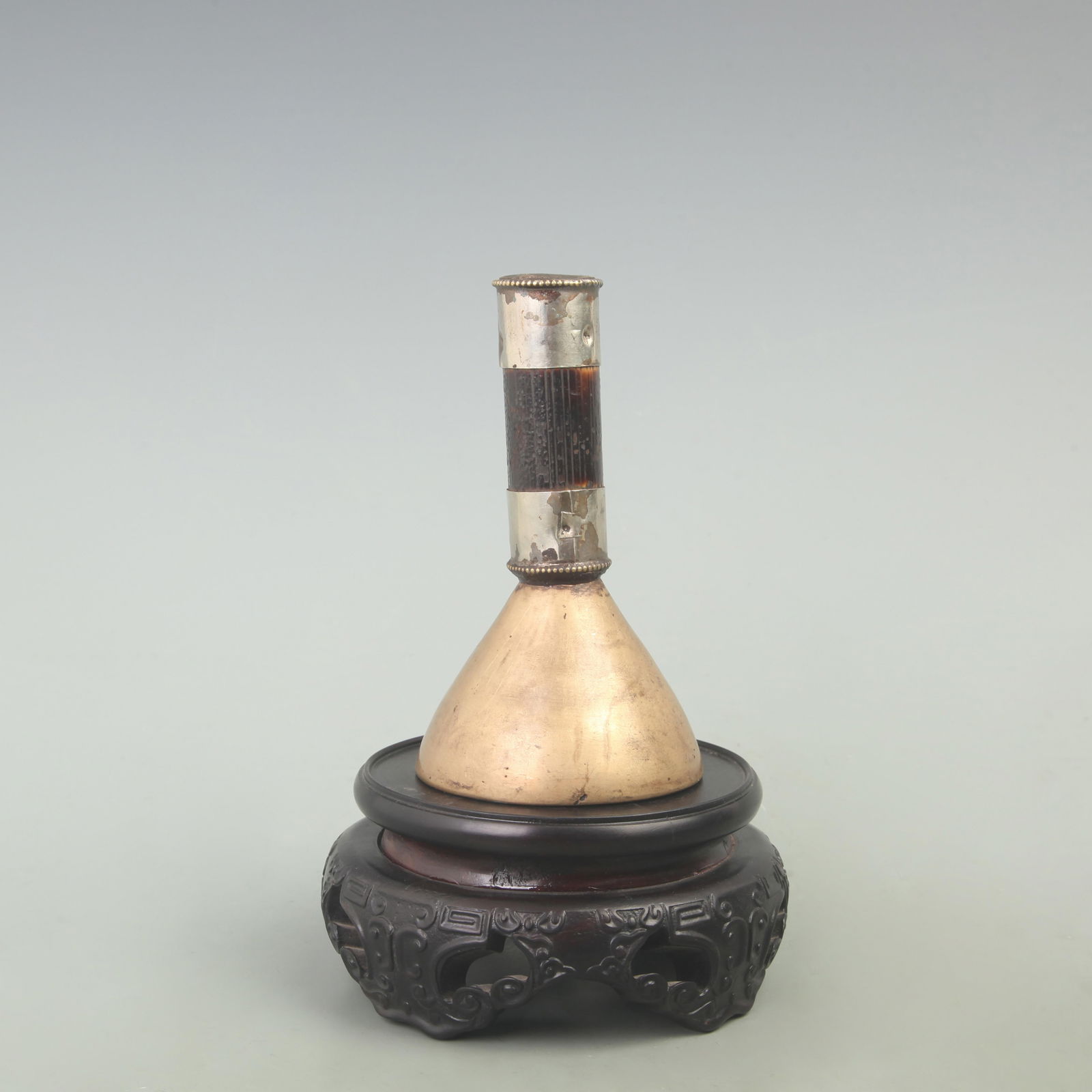 A FINE TIBETAN BUDDHISM INSTRUMENTS MOLD - 4