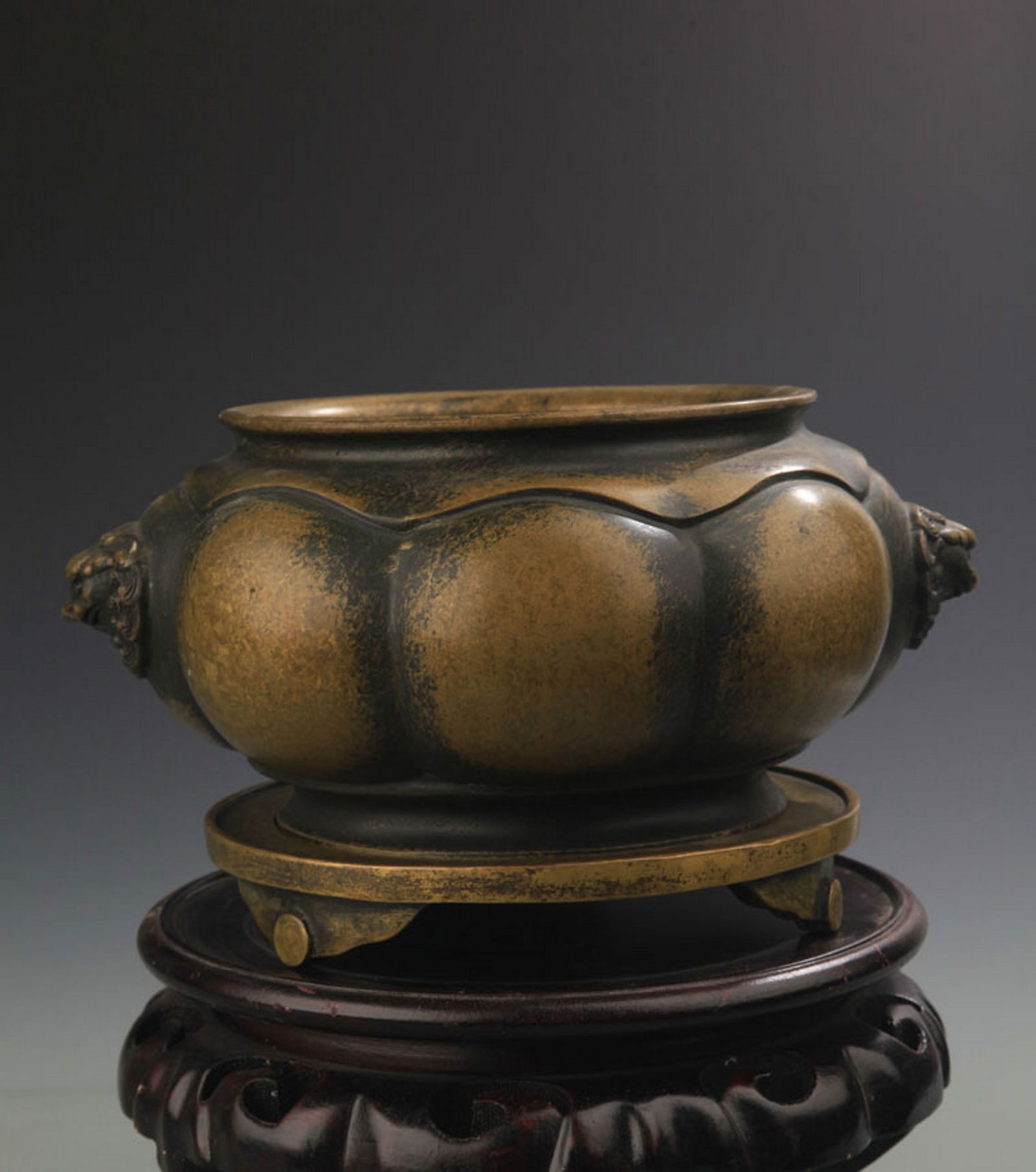 RARE QING SHU LV MARK DOUBLE EAR BRONZE CENSER: Ming Dynasty Style,High: 6.0 inch; Diameter: 6.5 inch;