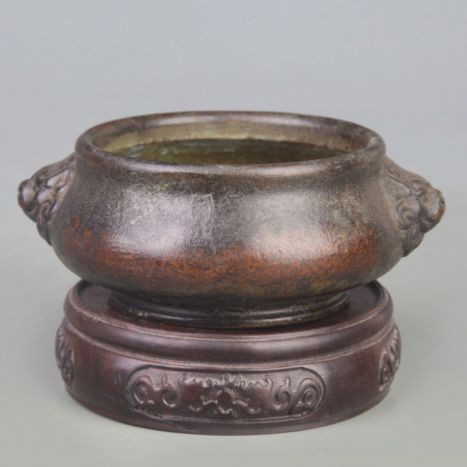 DOUBLE-EAR ROUND FOOT BRONZE INCENSE BURNER (1 of 5)