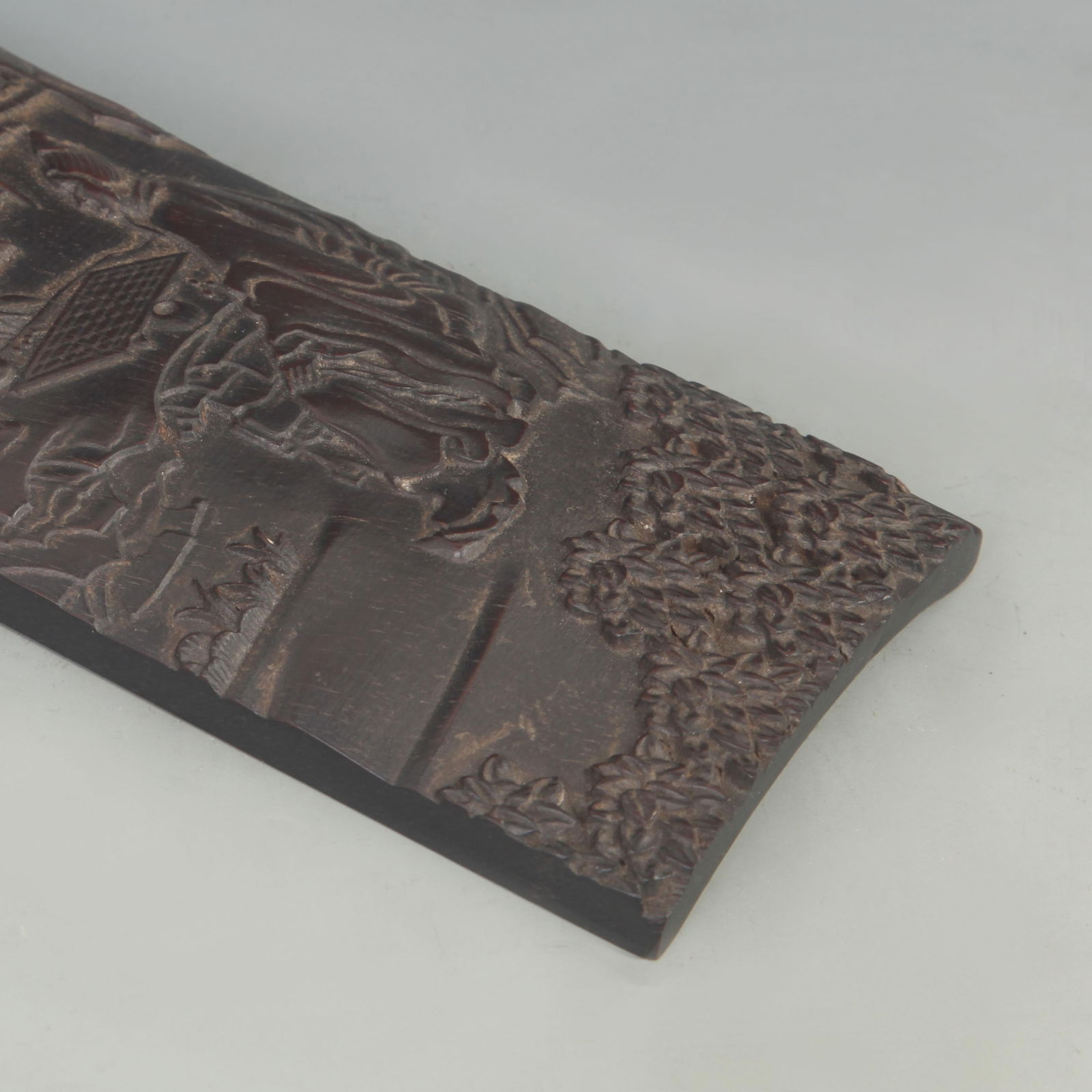 EBONY CARVED "TWO ELDERS PLAYING CHESS" ARM REST - 2