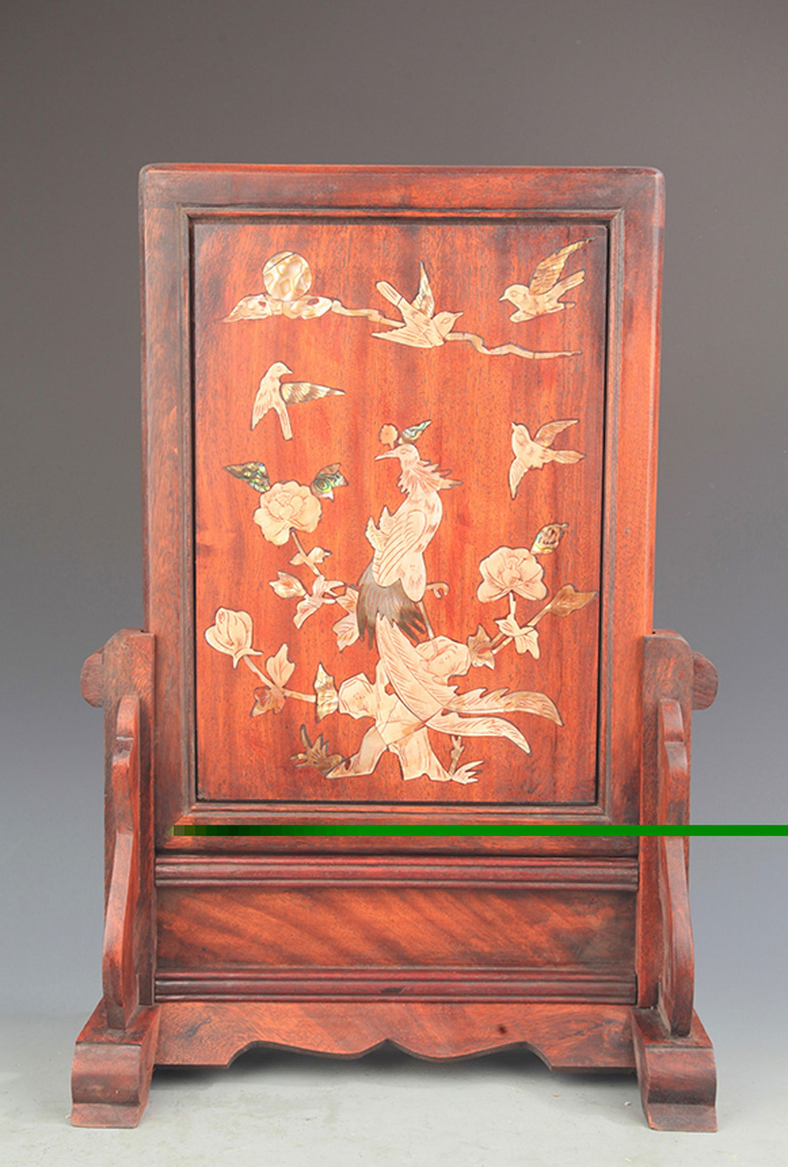 EMBEDDED WITH SHELL WOOD TABLE SCREEN: Qing Dynasty, High: 21.00 inch Width: 11.5 inch