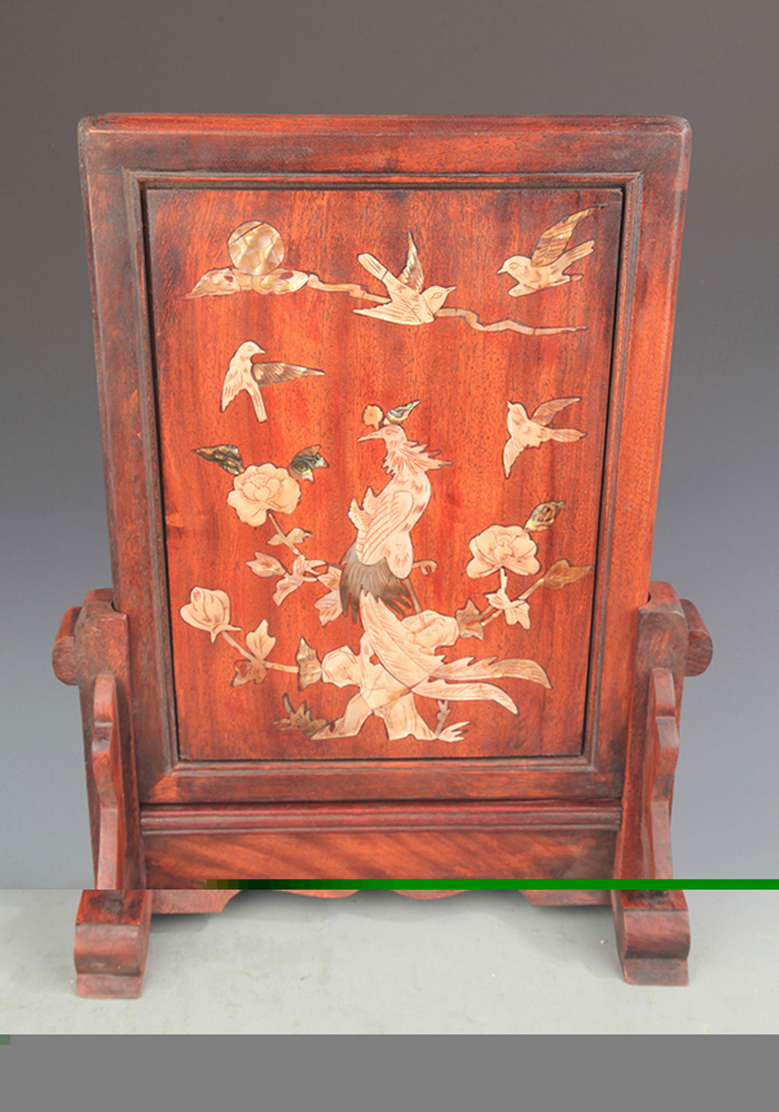 EMBEDDED WITH SHELL WOOD TABLE SCREEN - 2