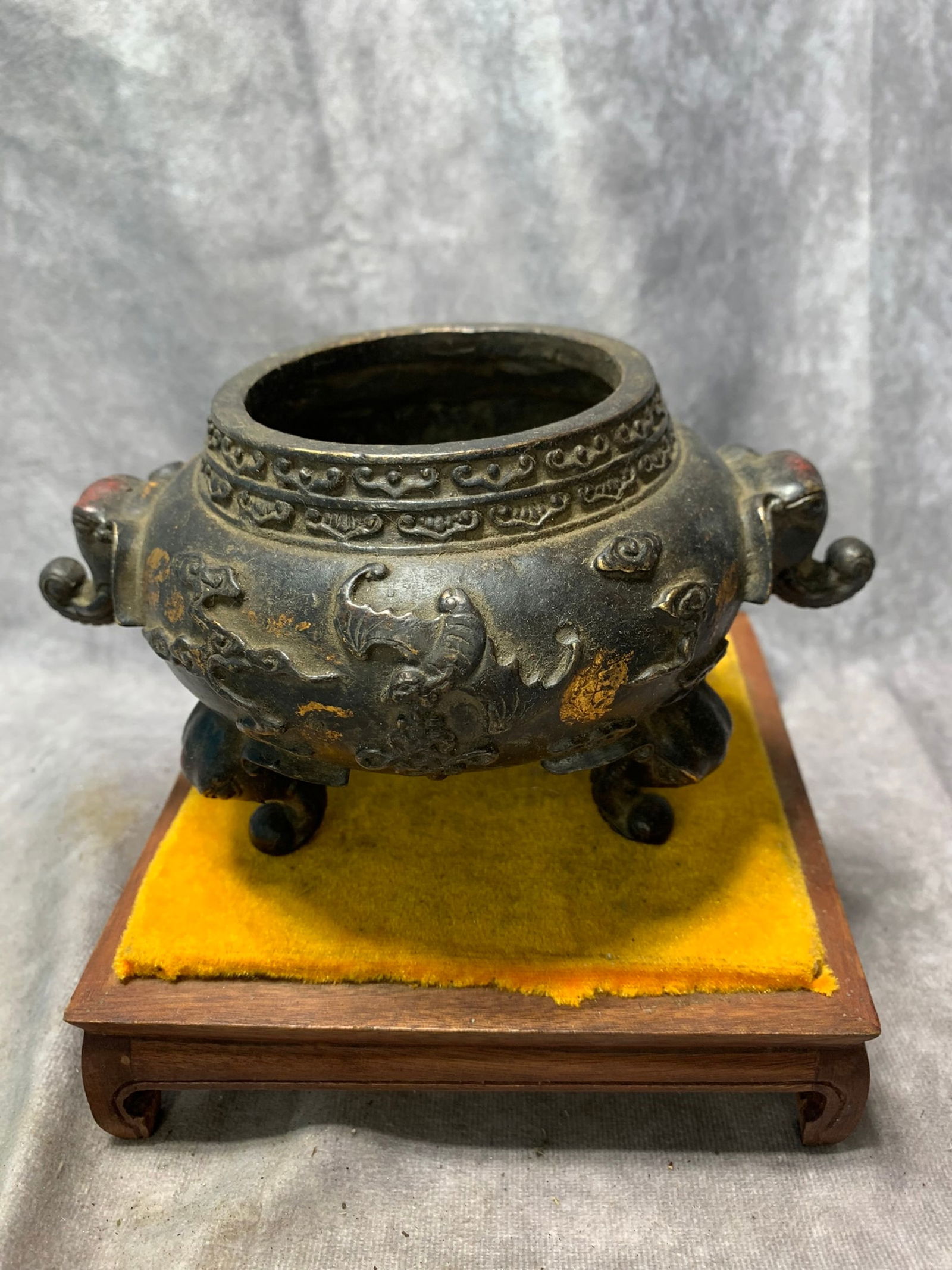 GILT BRONZE ELEPHANT FOOT AND EAR AUSPICIOUS PATTERN CENSER (1 of 5)