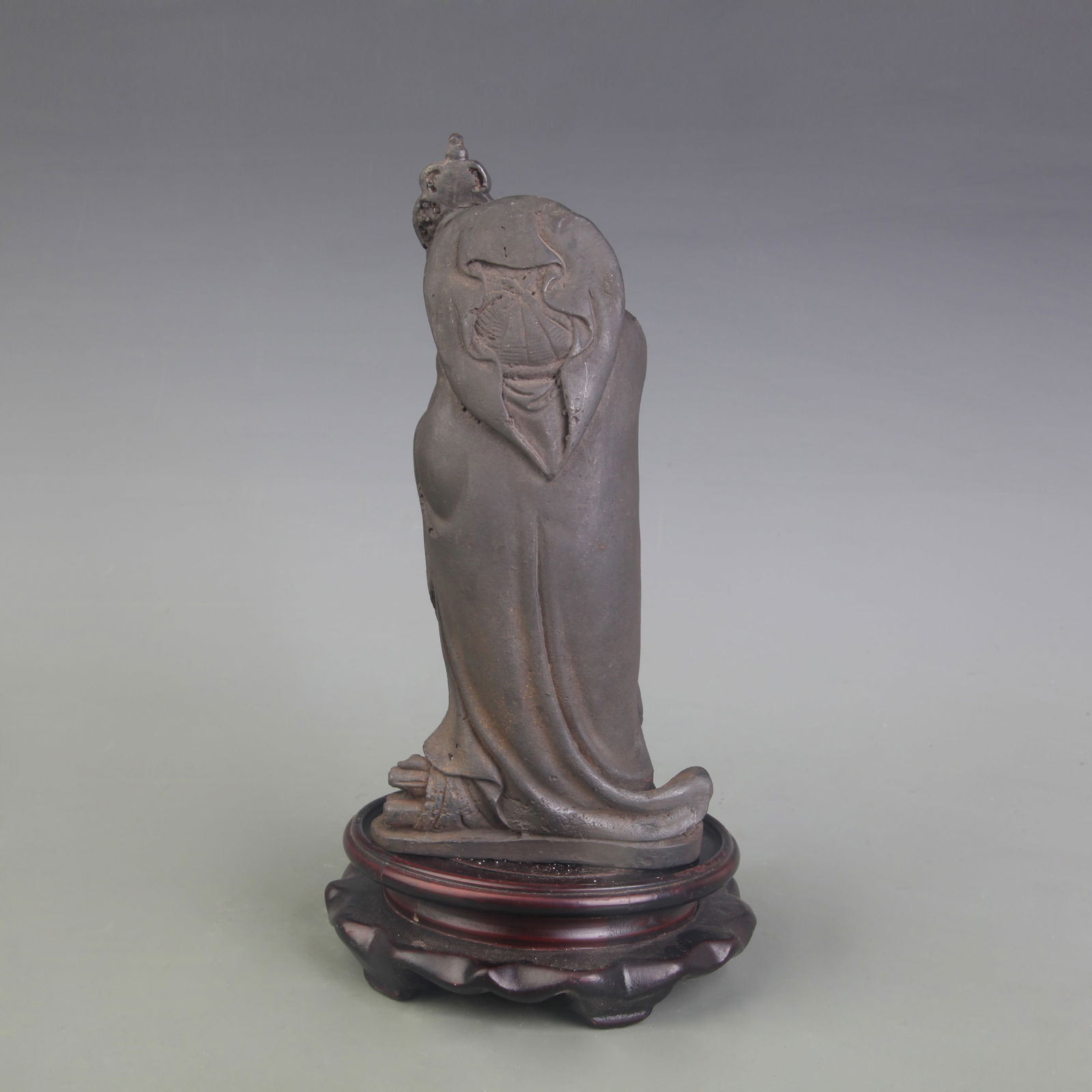 A FINE BRONZE ARHAT STATUE - 4