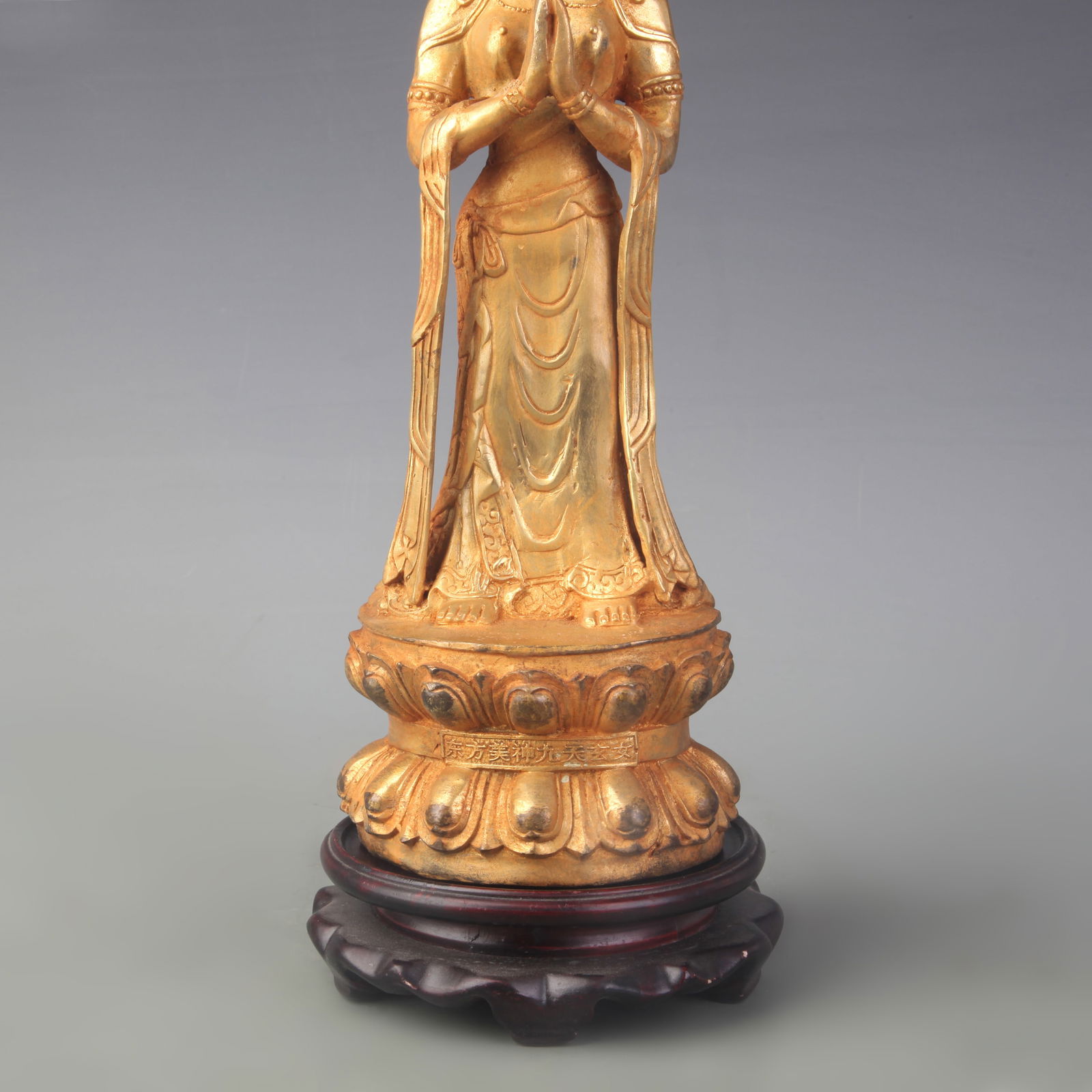 A FINE BRONZE GUANYIN STATUE - 3