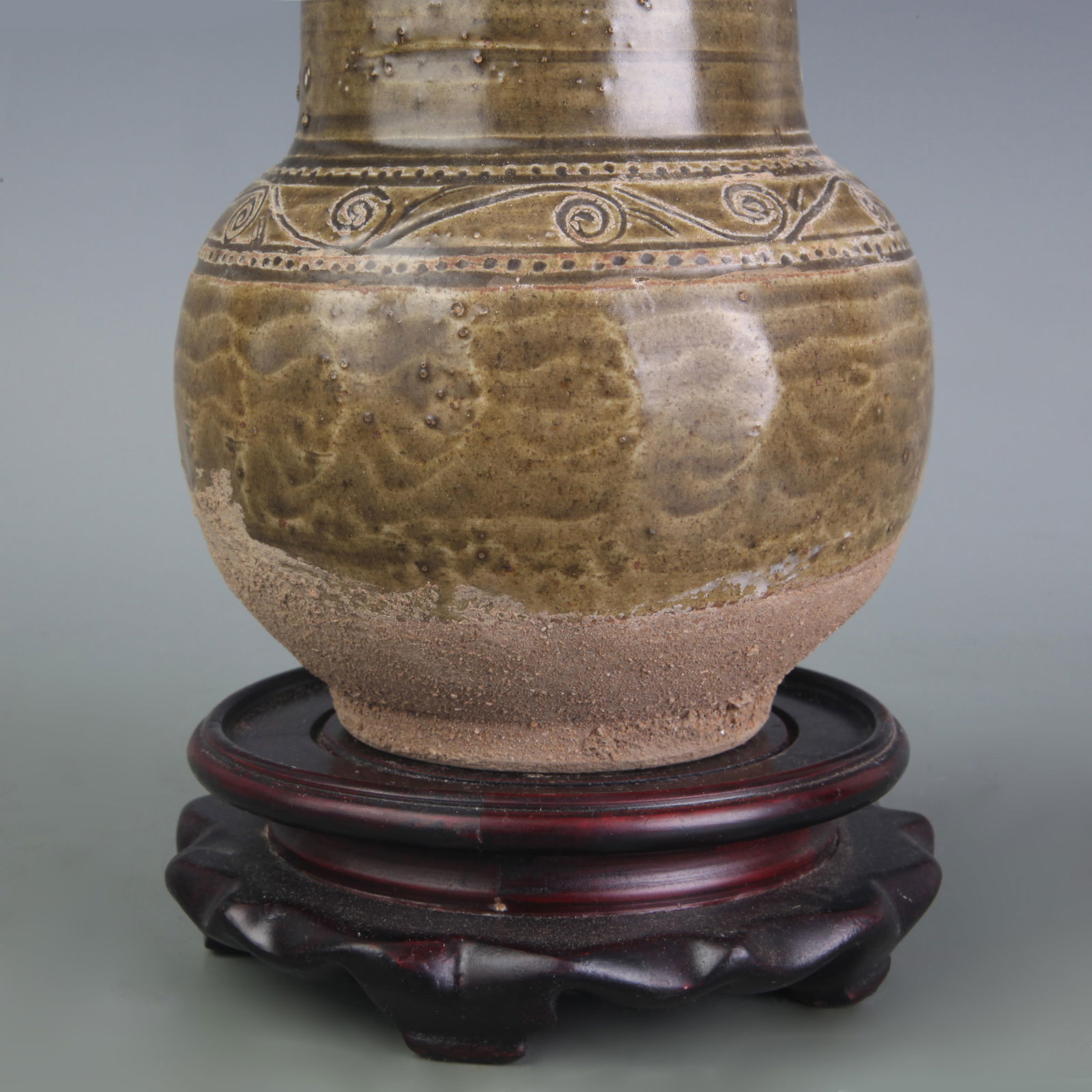 SMALL CELADON-GLAZED POTTERY JAR - 3