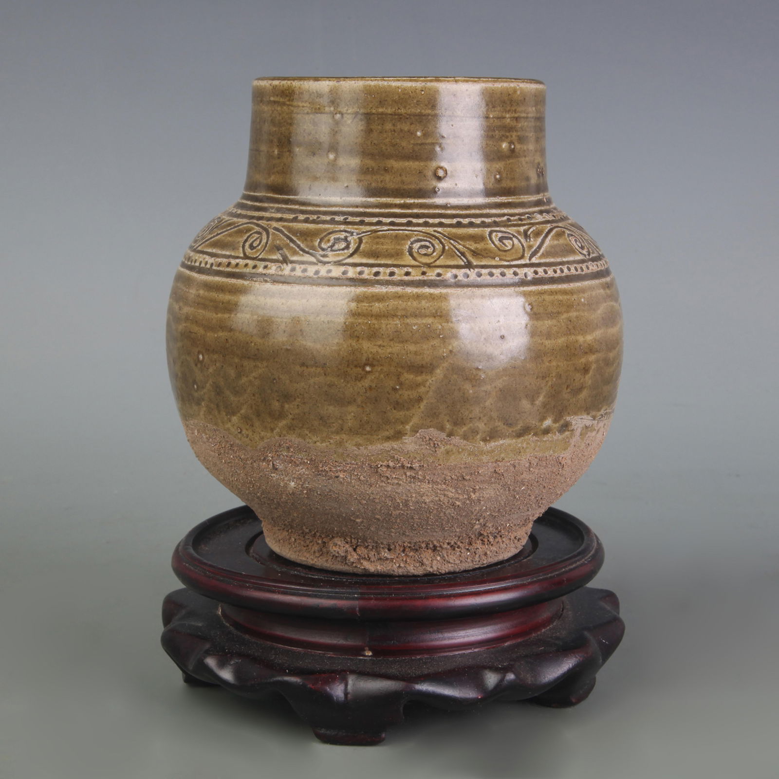 SMALL CELADON-GLAZED POTTERY JAR - 4