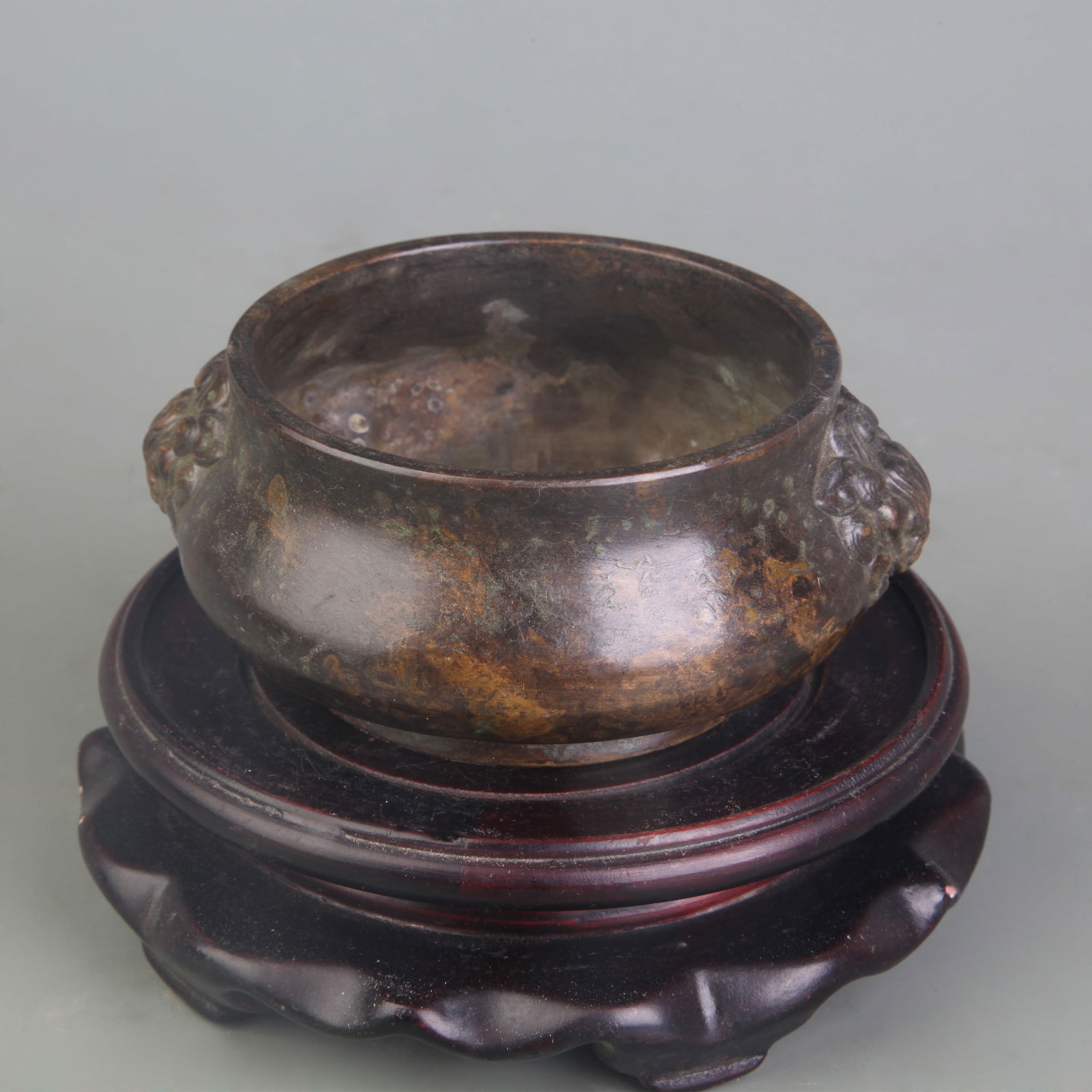 BEAST-HANDLE BRONZE CENSER WITH CIRCULAR FOOT - 2