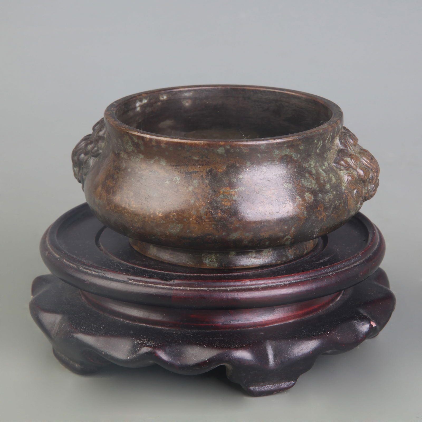 BEAST-HANDLE BRONZE CENSER WITH CIRCULAR FOOT - 4