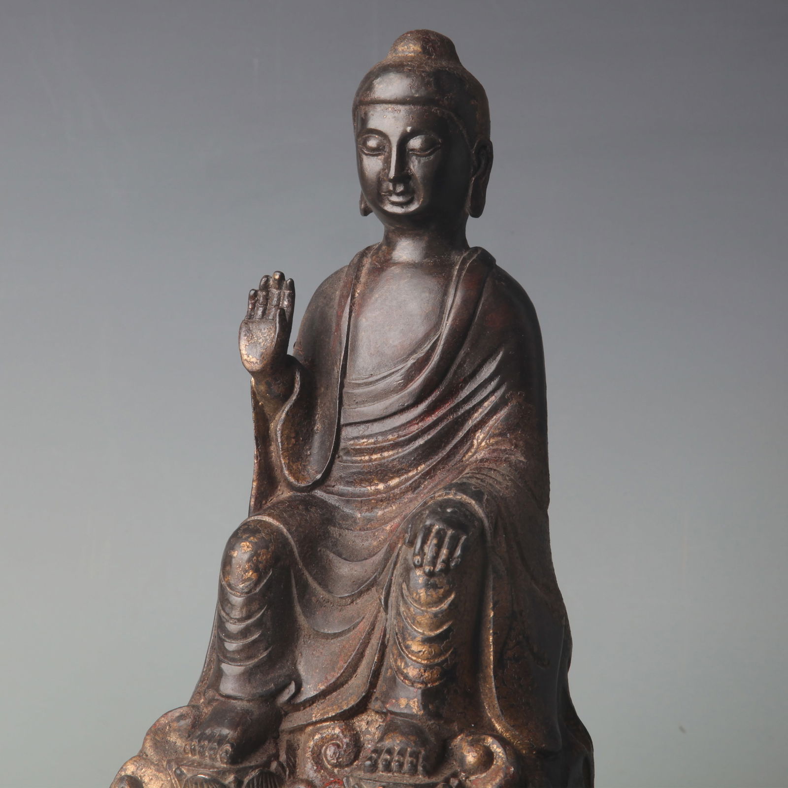 A FINE BRONZE BUDDHA STATUE - 2