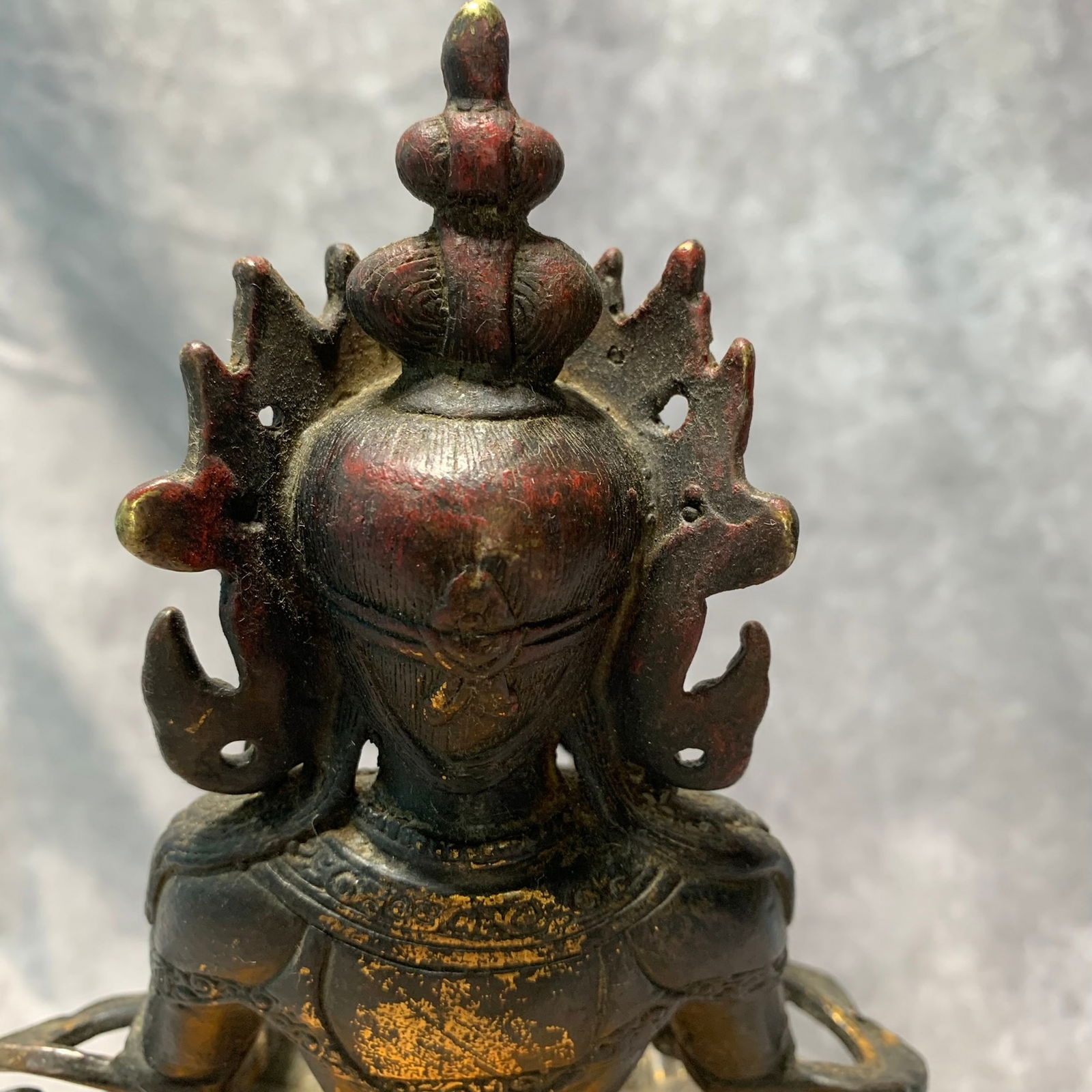A FINE TIBETAN BUDDHIST STATUE - 3