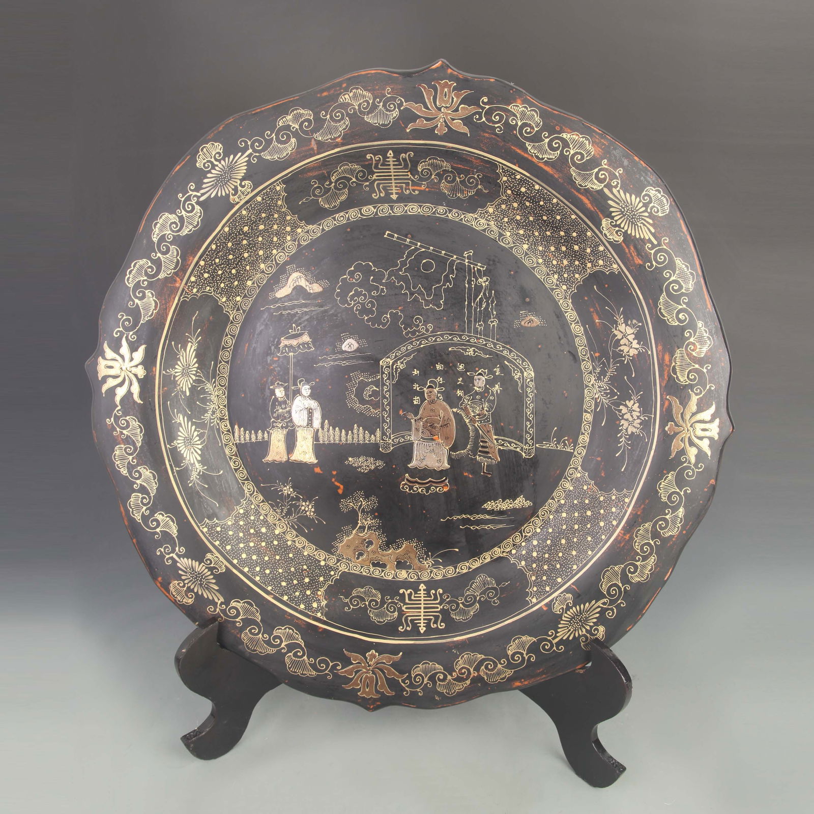 WOOD LACQUER GILT LOTUS LONGEVITY CHARACTER WOOD PLATE: Qing Dynasty; High: 1.50 inch; Diameter: 20.25 inch;